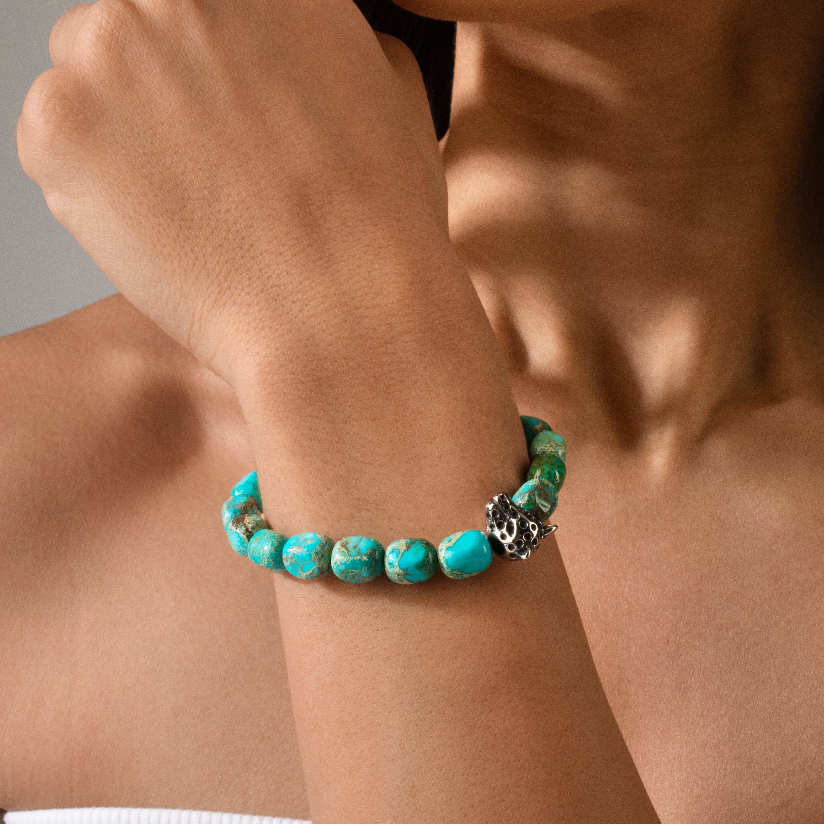 KALIFANO Gemstone Jewelry King Turquoise 7x9mm Natural Gemstone Stretch Bracelet
