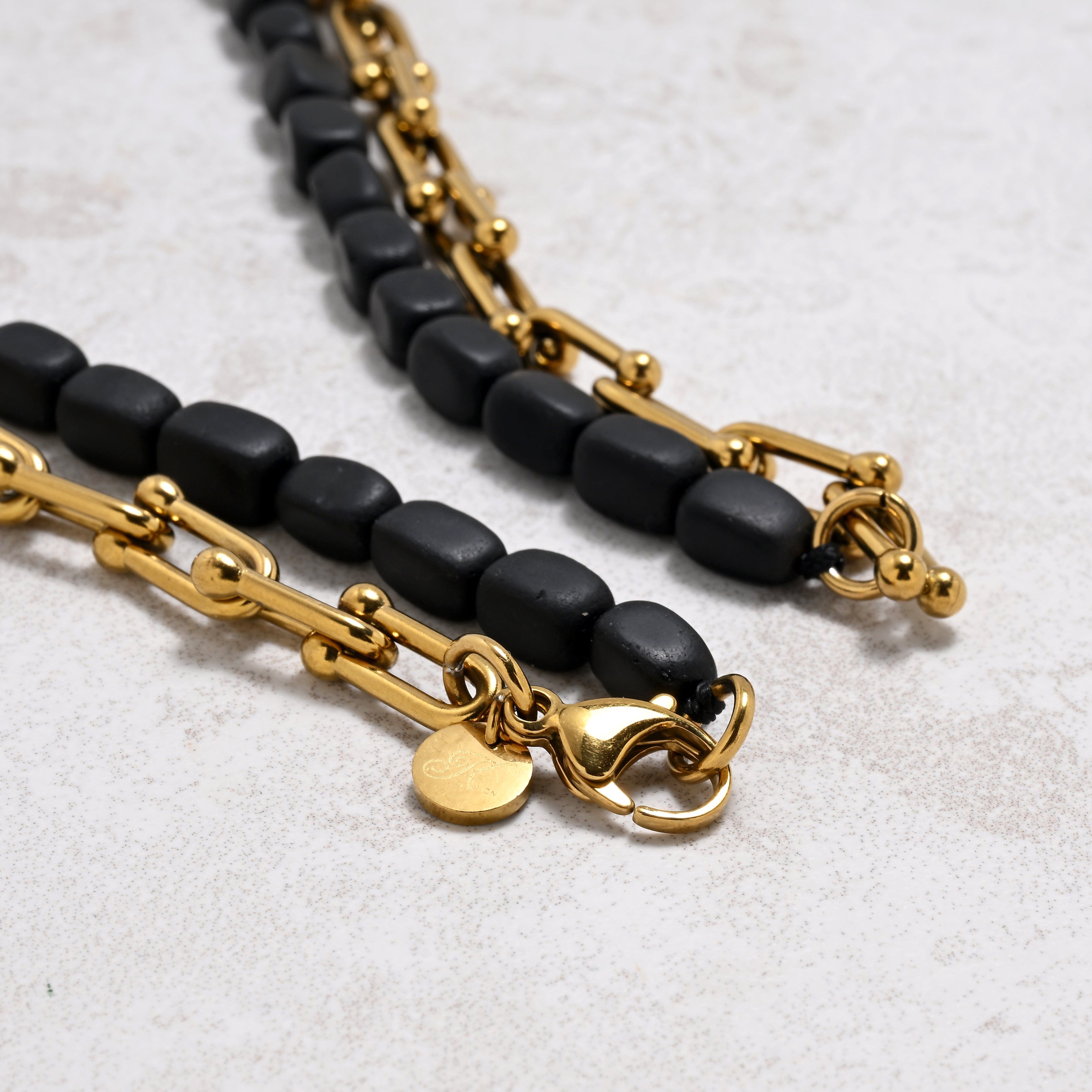 KALIFANO Gemstone Jewelry Matte Black Agate & Gold Hardware Style Chain Adjustable Necklace 2SNG-MBAE