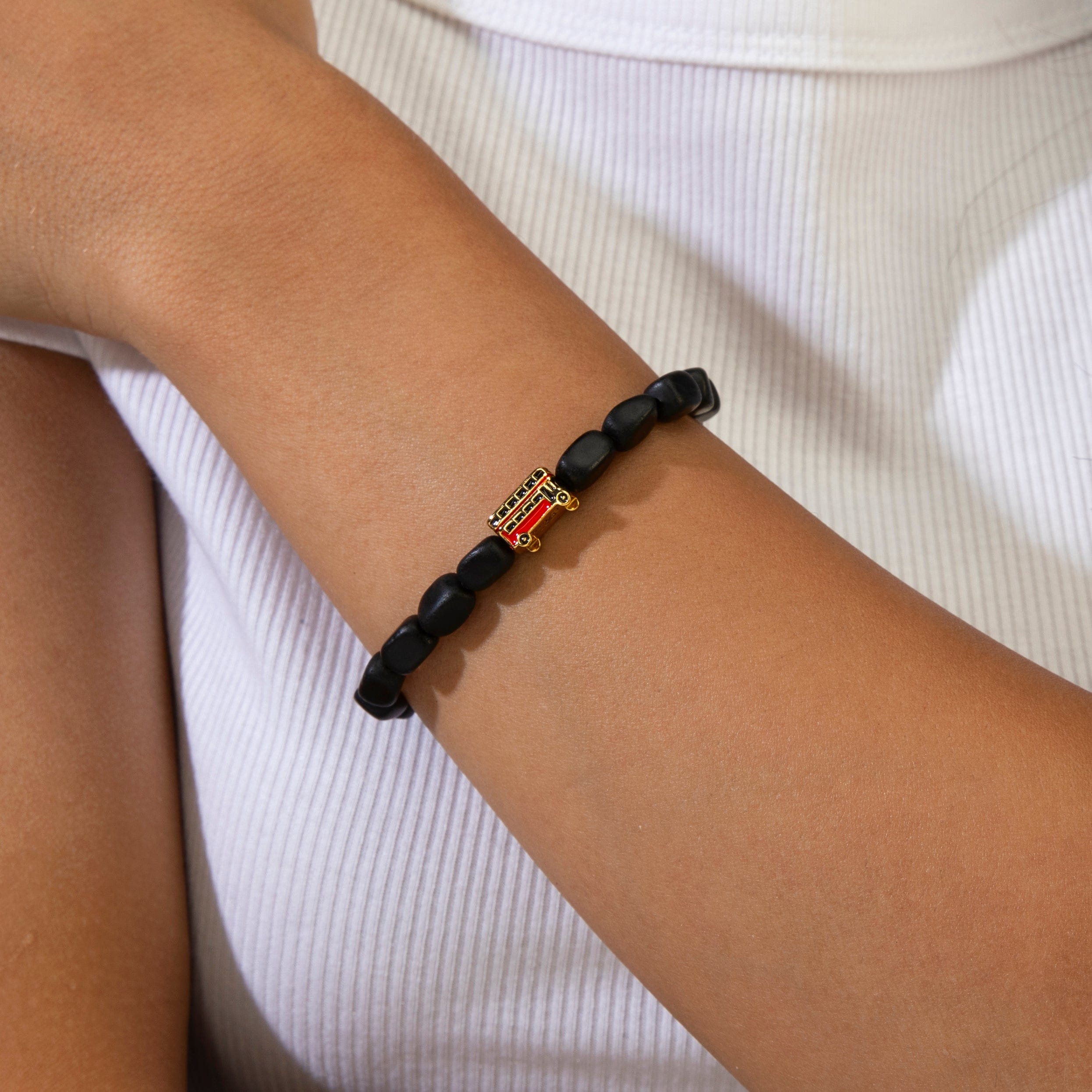 KALIFANO Gemstone Jewelry Matte Black Agate Natural Gemstone Stretch Bracelet With London Routemaster Bus Accent Bead