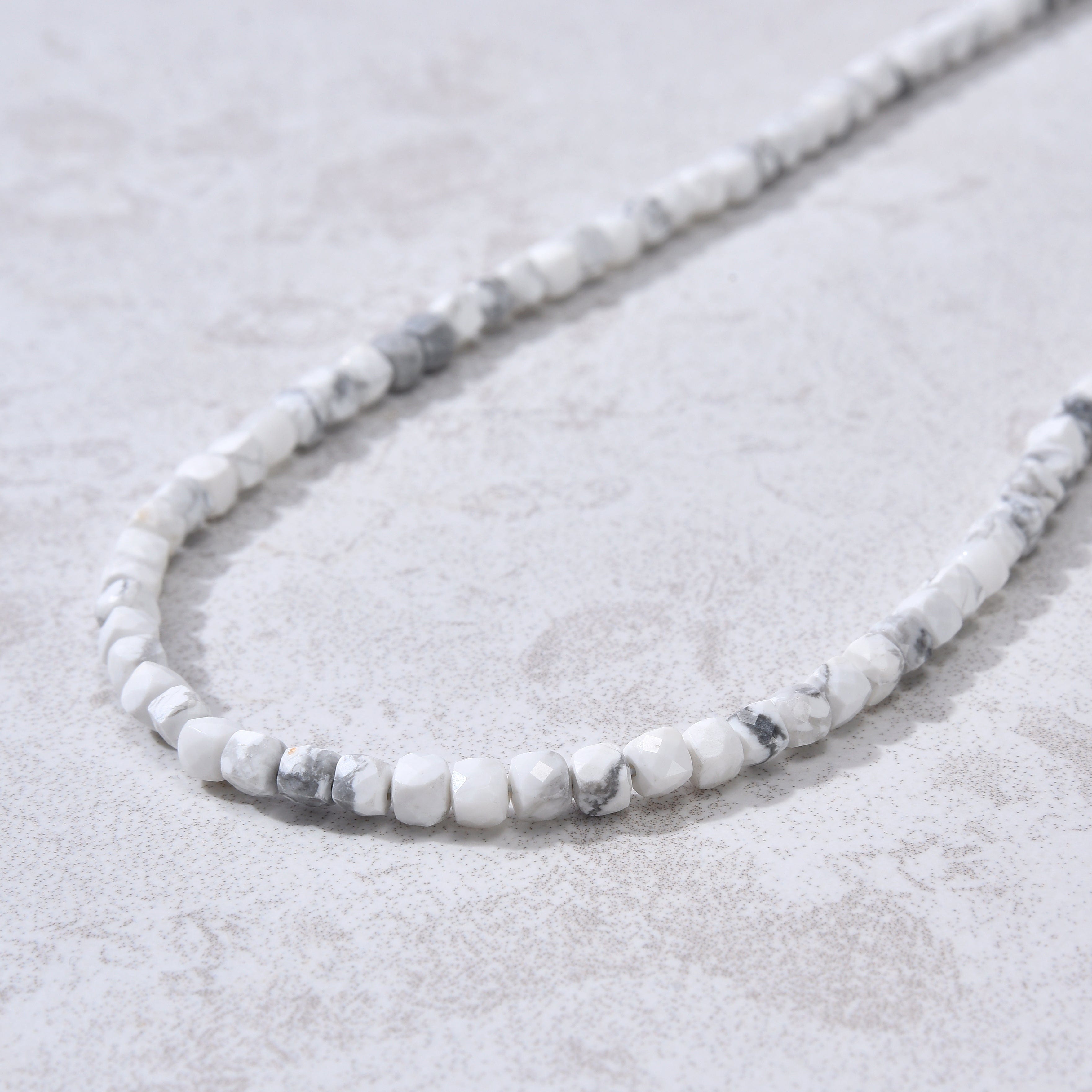 KALIFANO Gemstone Jewelry Natural Howlite Faceted 4mm Barrel 16" Necklace with Sterling Silver Extender N4-41S-HT