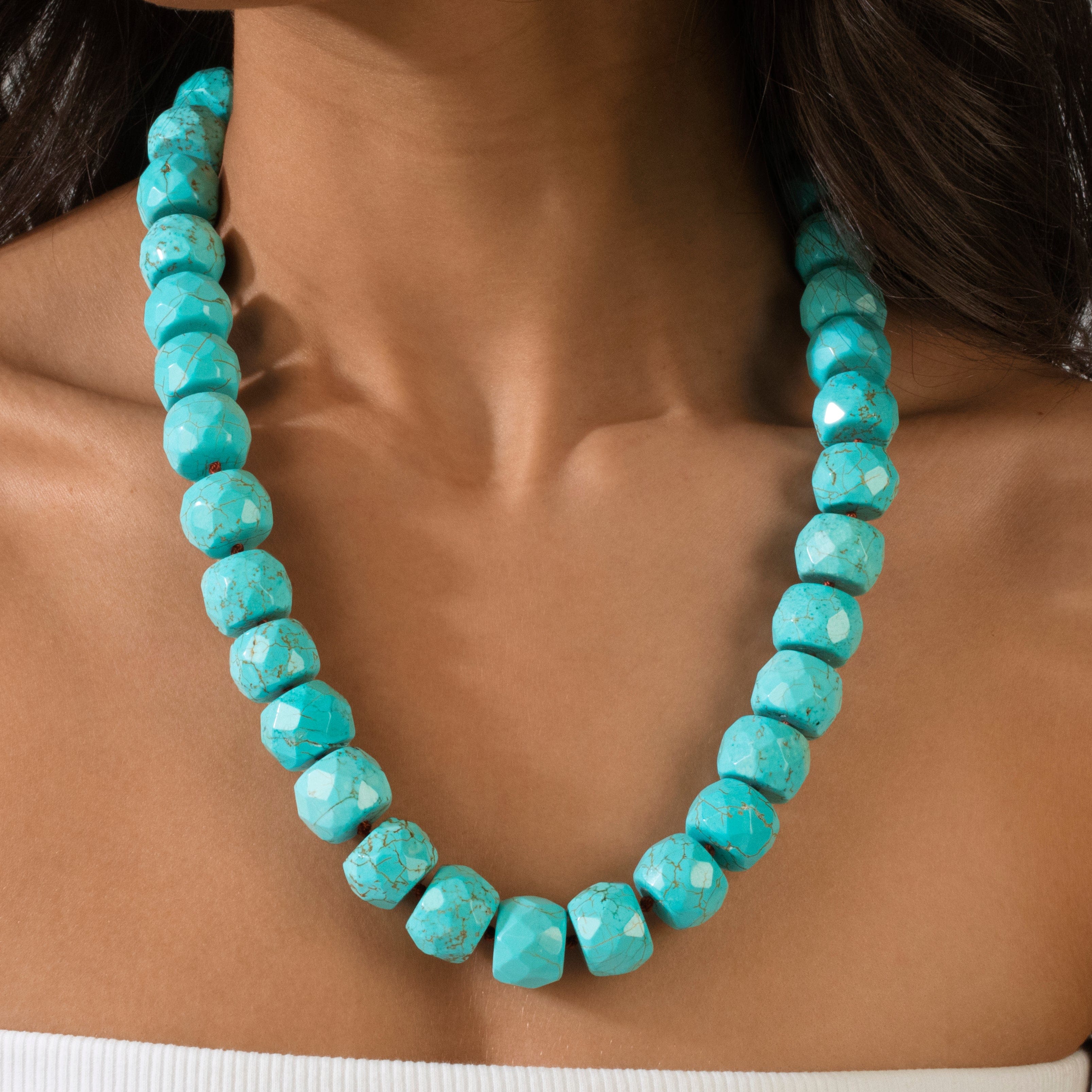 Kalifano Gemstone Jewelry Turquoise 17x13mm Roundel Gemstone Necklace with Sterling Silver Clasp - 22" 9SN-TQ5