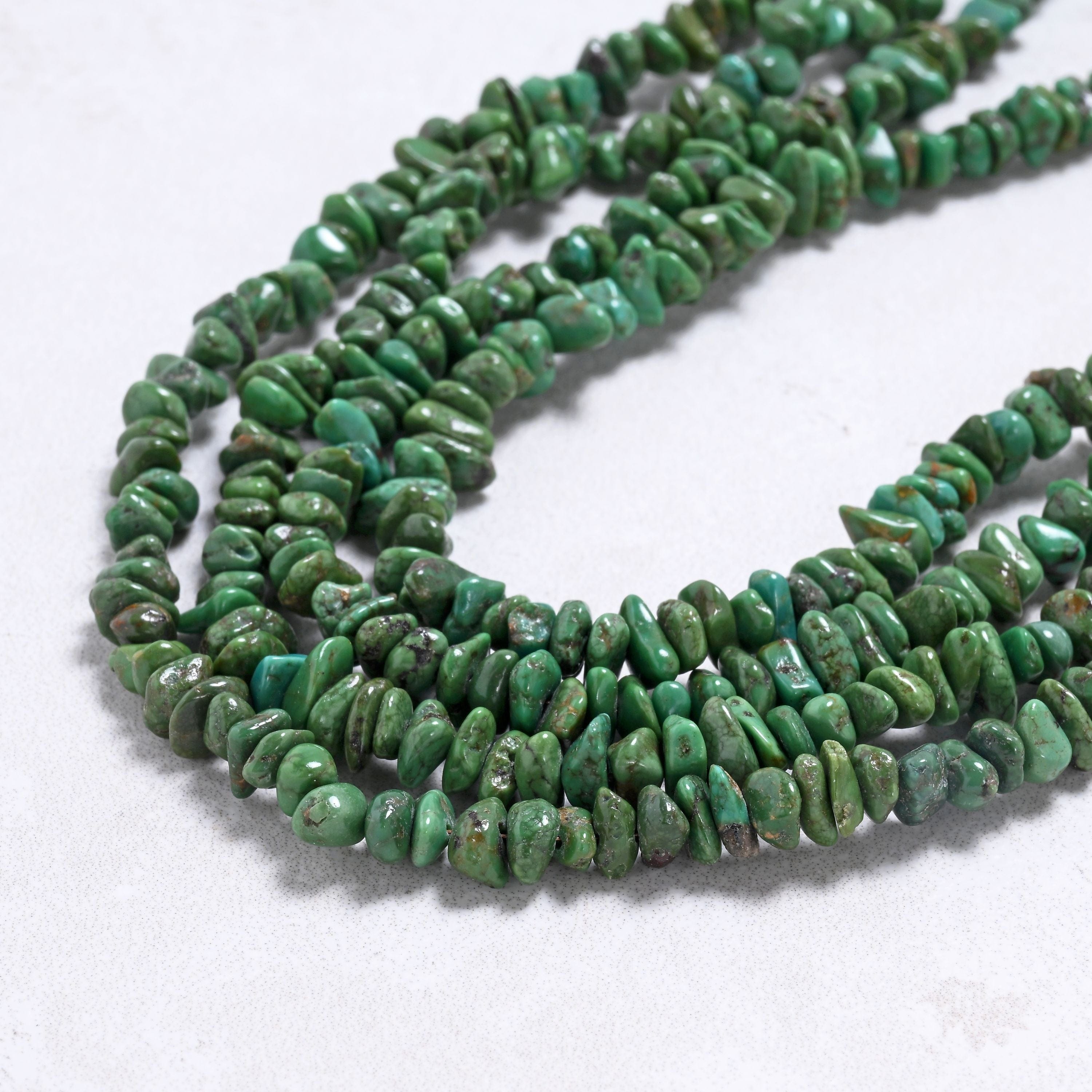 Kalifano Gemstone Jewelry Turquoise Chip Gemstone Necklace with Sterling Silver Clasp - 20" 8SN-GRTQ