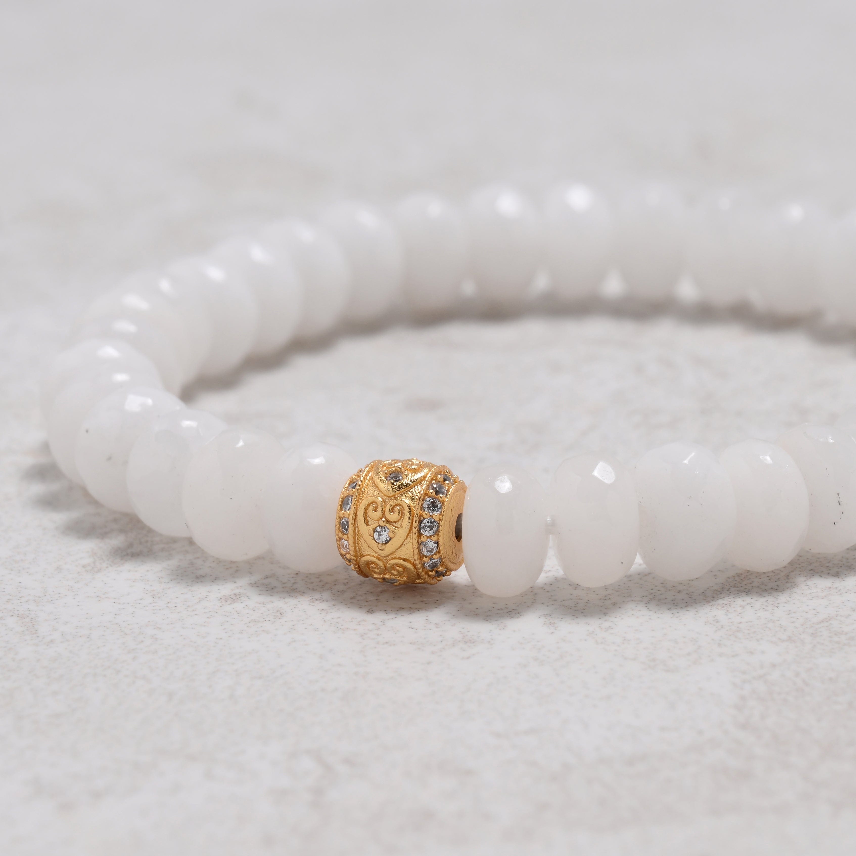 KALIFANO Gemstone Jewelry White Jade 8x5mm Natural Gemstone Stretch Bracelet