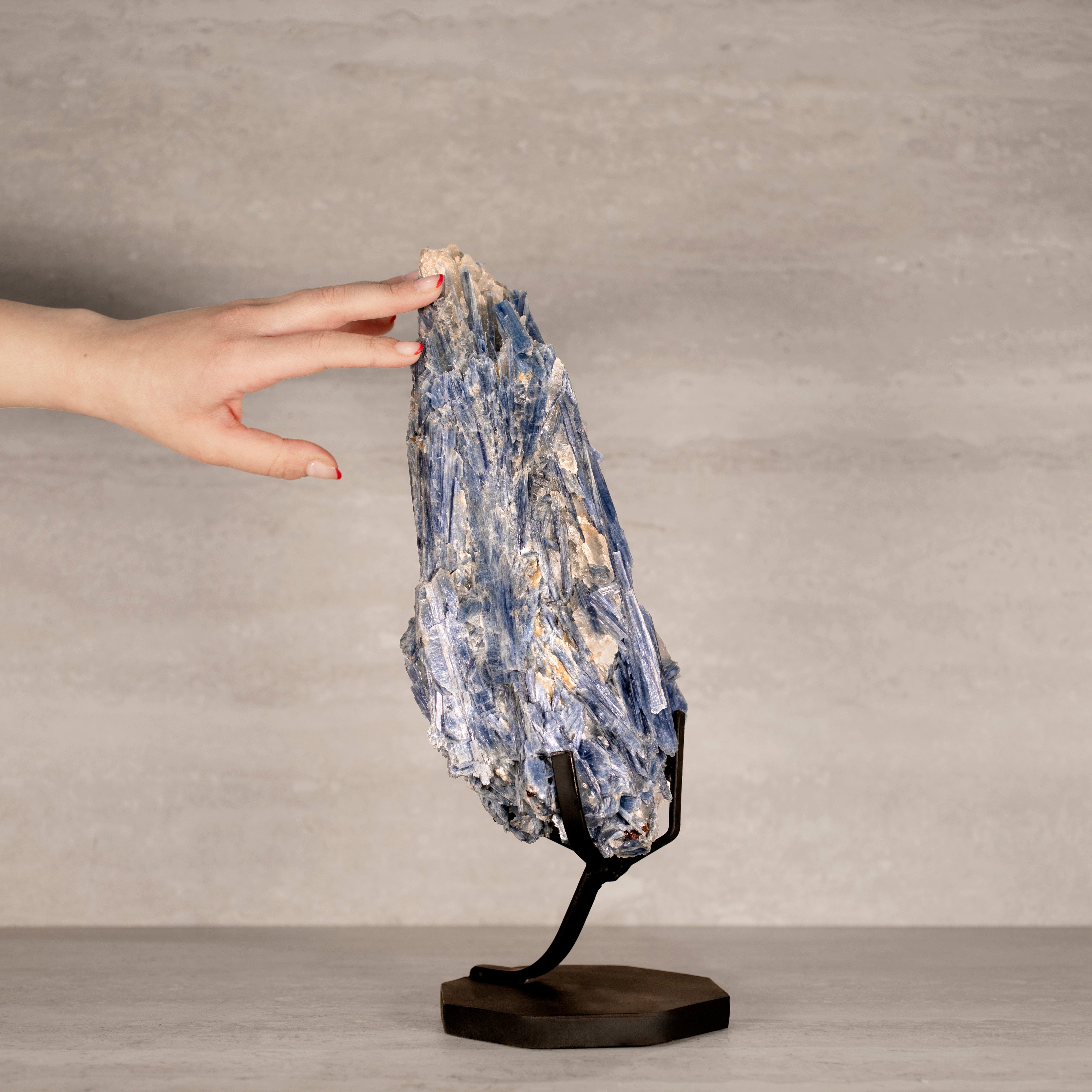 Kalifano Kyanite Natural Brazilian Kyanite on Custom Stand - 14" / 4,100 grams KYNT6400.001