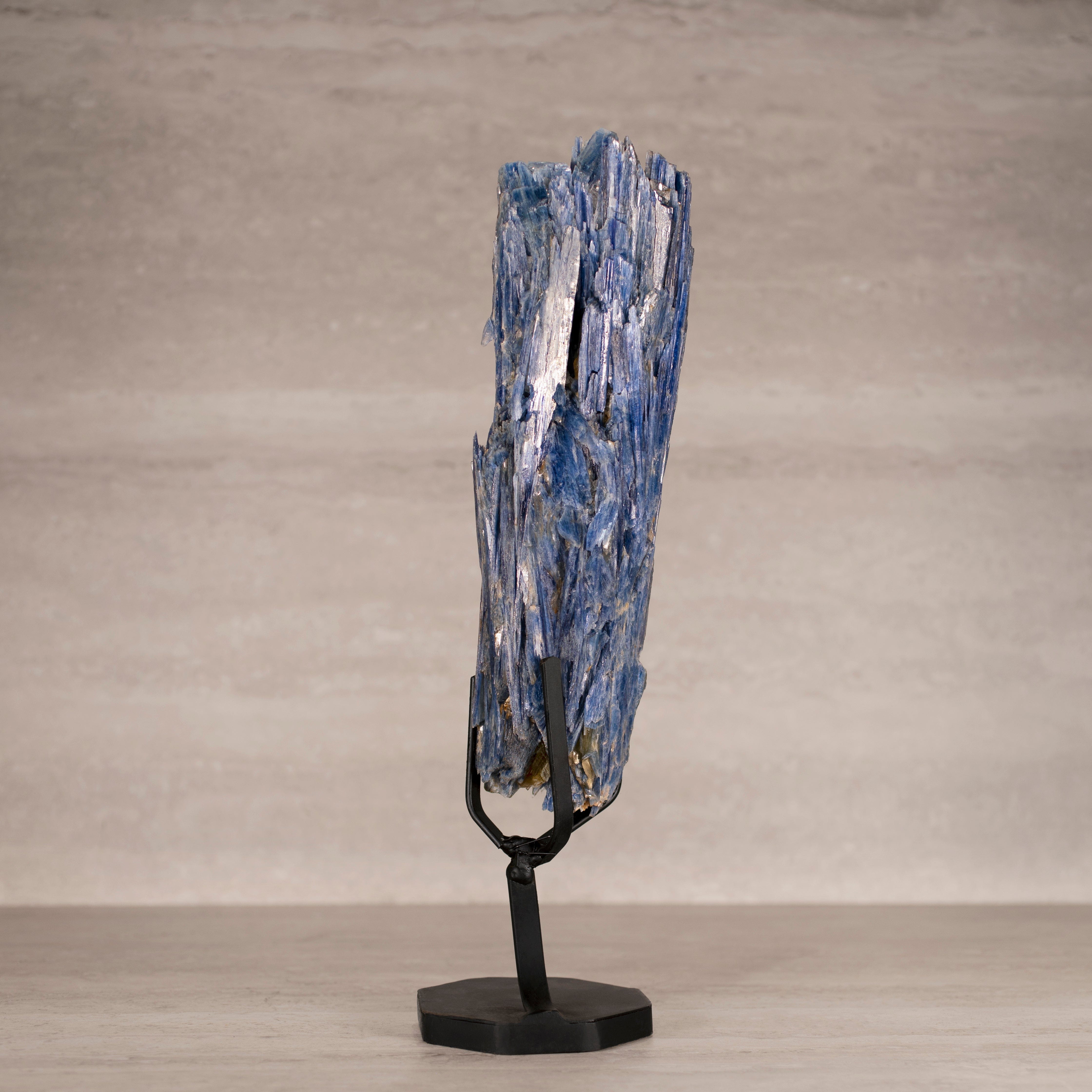 Kalifano Kyanite Natural Brazilian Kyanite on Custom Stand - 15.75" / 2,270 grams KYNT3900.001