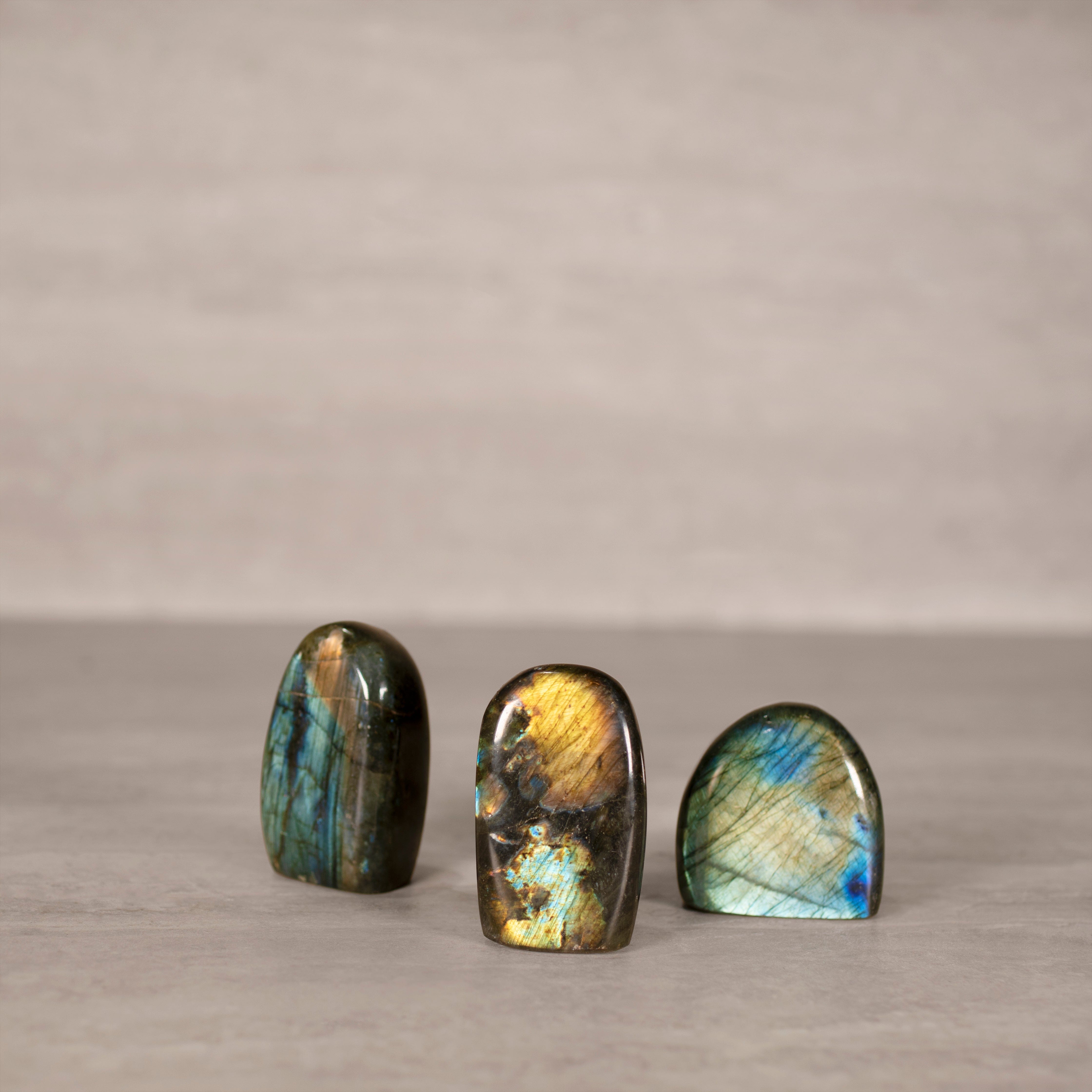 KALIFANO Labradorite Natural Cut Base Labradorite LABC80