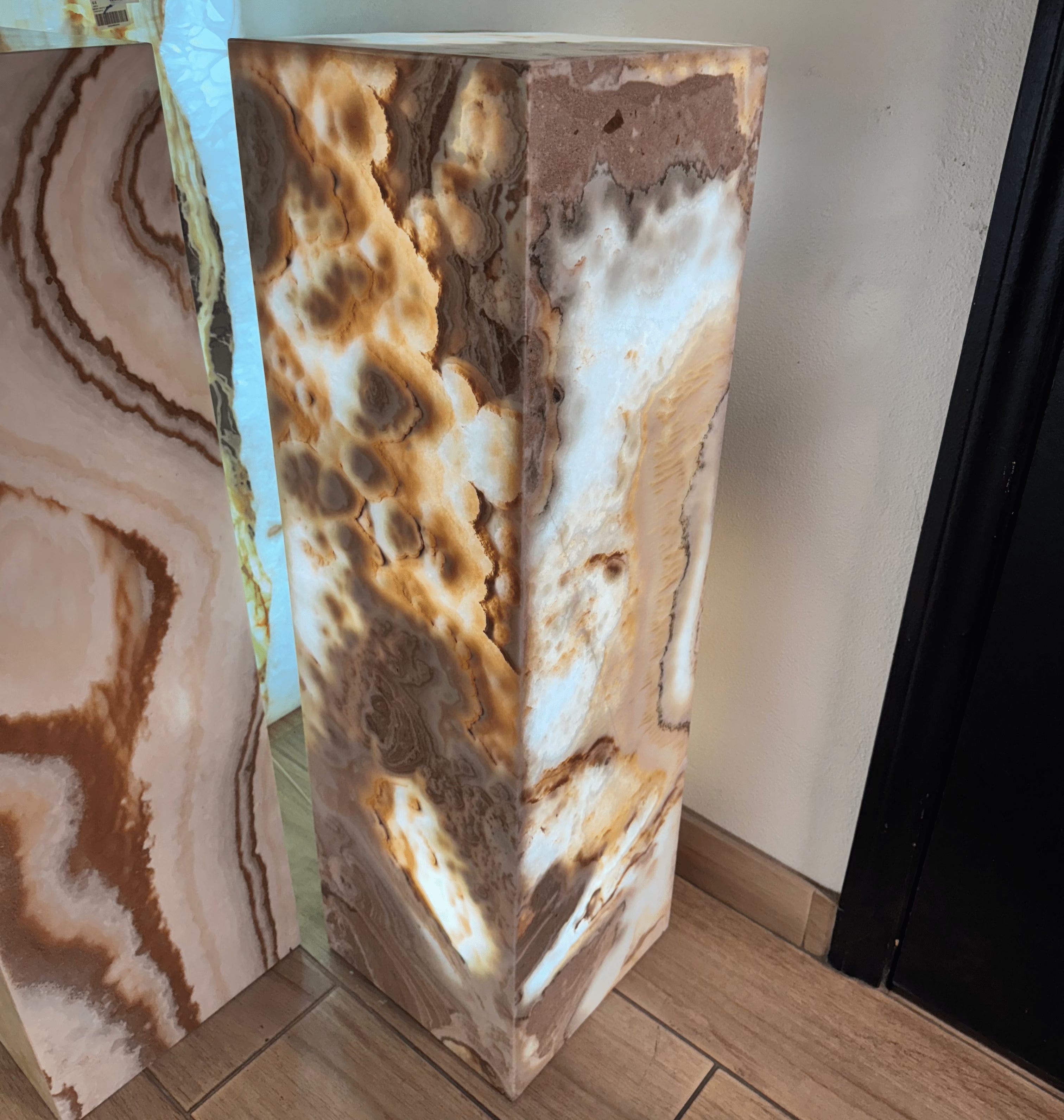 Kalifano Light Towers Natural Desert Onyx Lamp Light Tower - 40" LT100x30.013