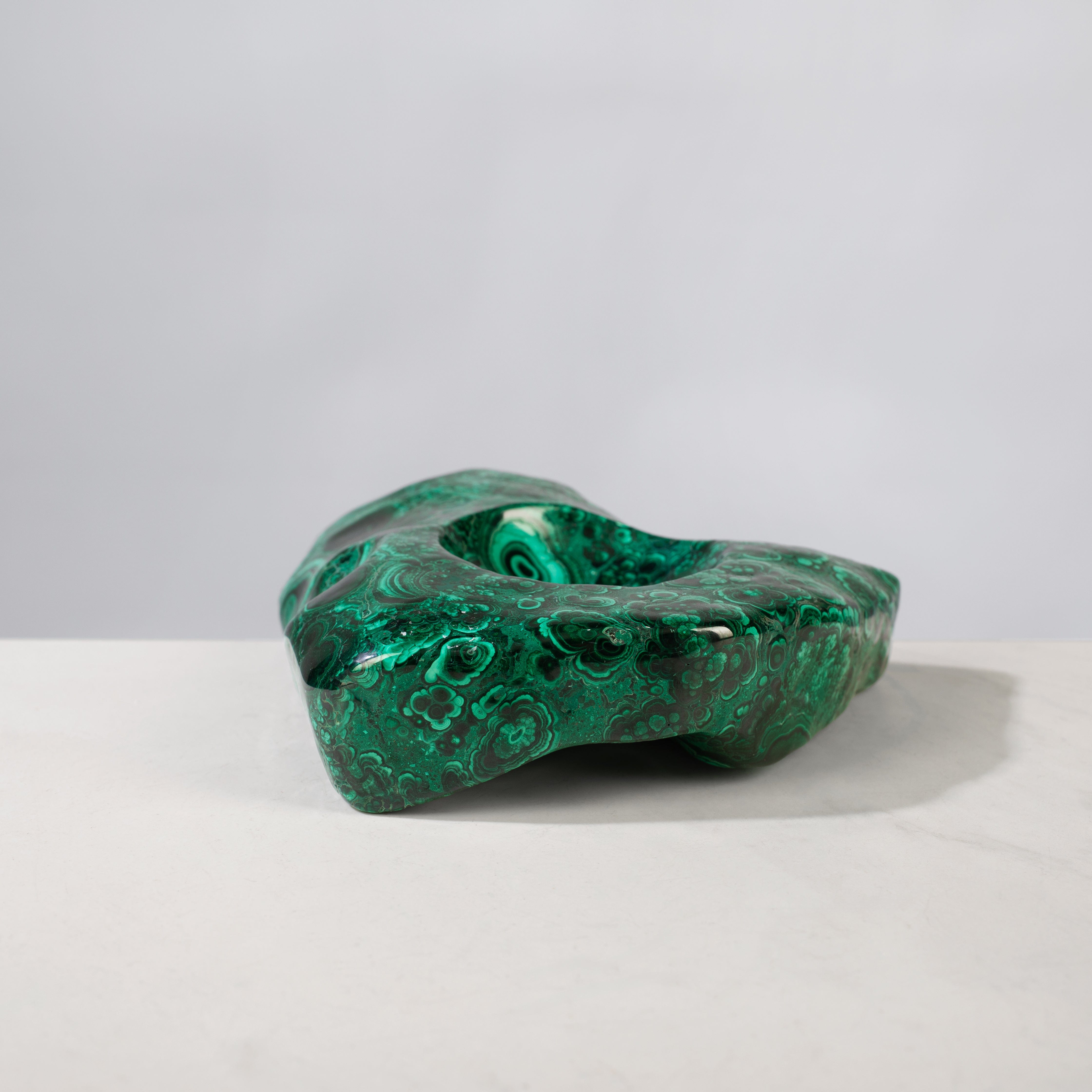 Kalifano Malachite Malachite Ashtray / Bowl Carving from Congo - 7.5" / 3,178 g MAA5800.002