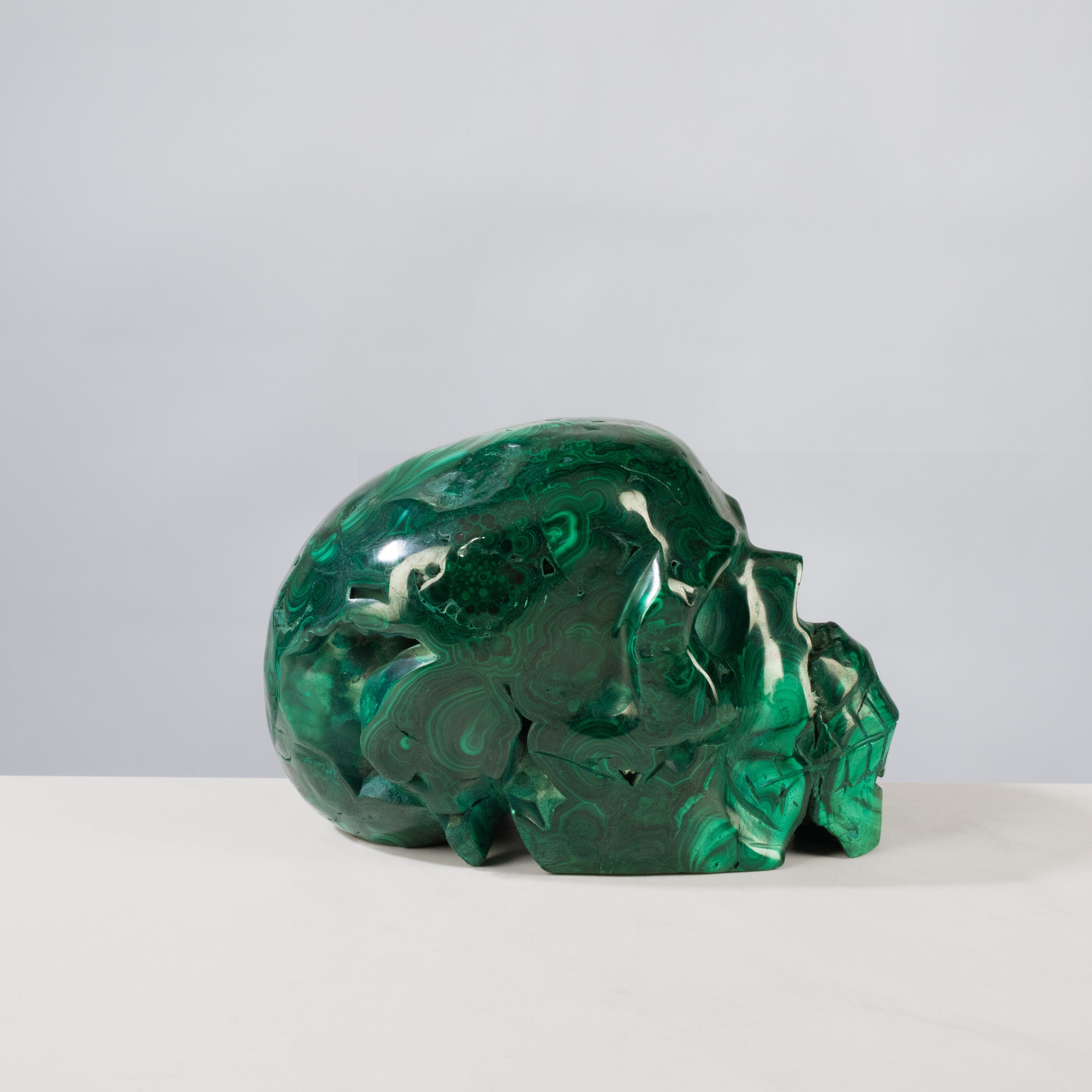 Kalifano Malachite Malachite Skull Carving 6" / 2,500g SK9000-MA.001