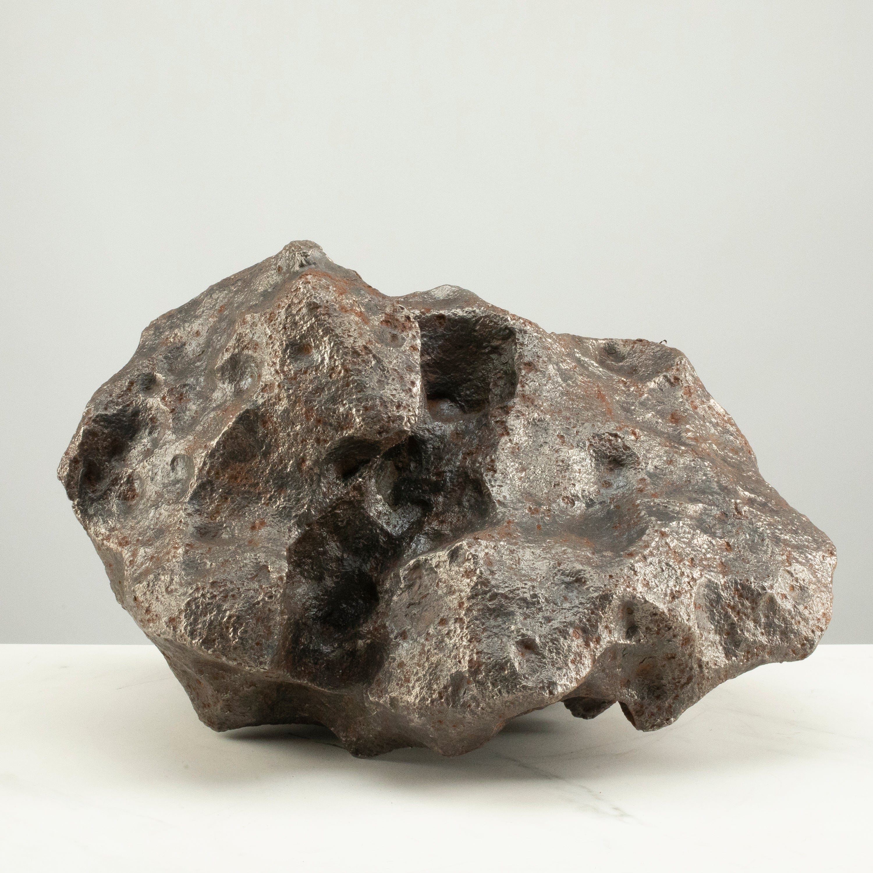 Kalifano Meteorites Campo Del Cielo Iron Meteorite End Cut from Chaco, Argentina 13" / 35.3 kgs MTCC480000.001