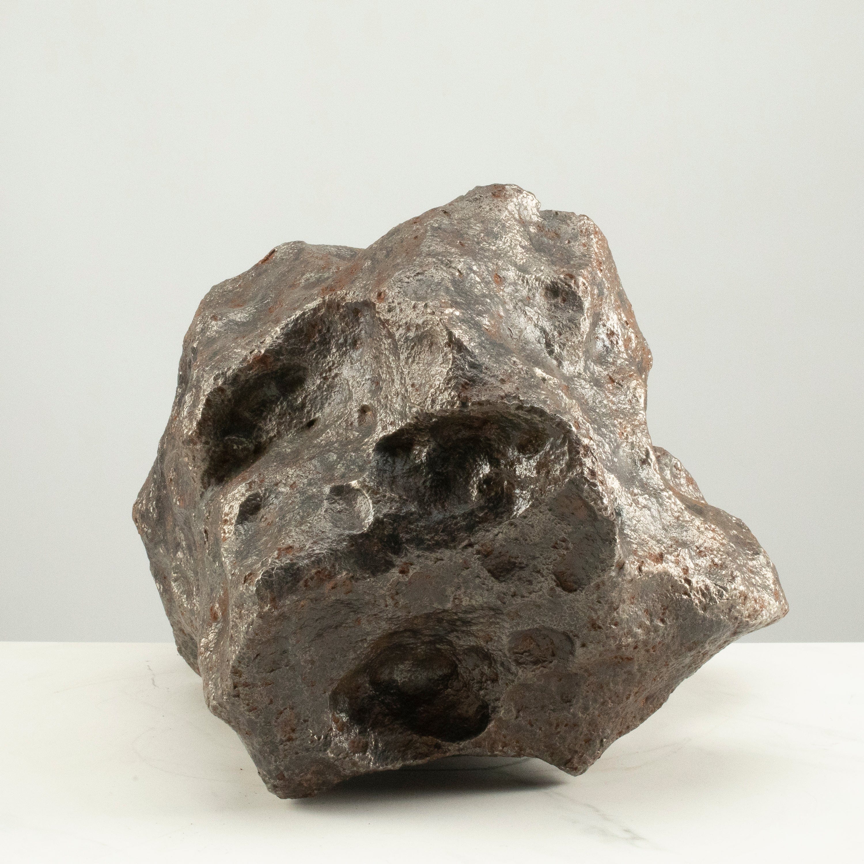 Kalifano Meteorites Campo Del Cielo Iron Meteorite End Cut from Chaco, Argentina 13" / 35.3 kgs MTCC480000.001