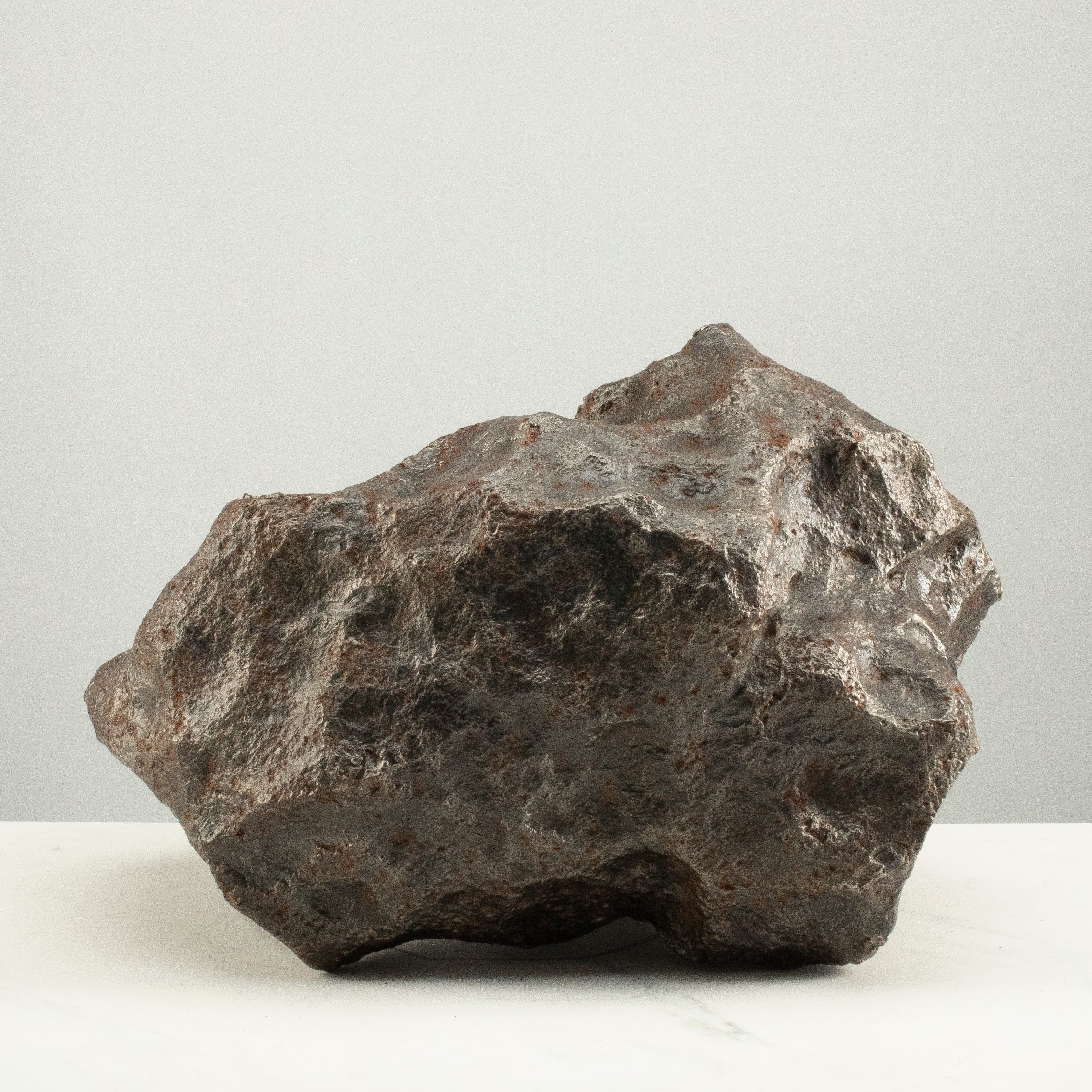Kalifano Meteorites Campo Del Cielo Iron Meteorite End Cut from Chaco, Argentina 13" / 35.3 kgs MTCC480000.001
