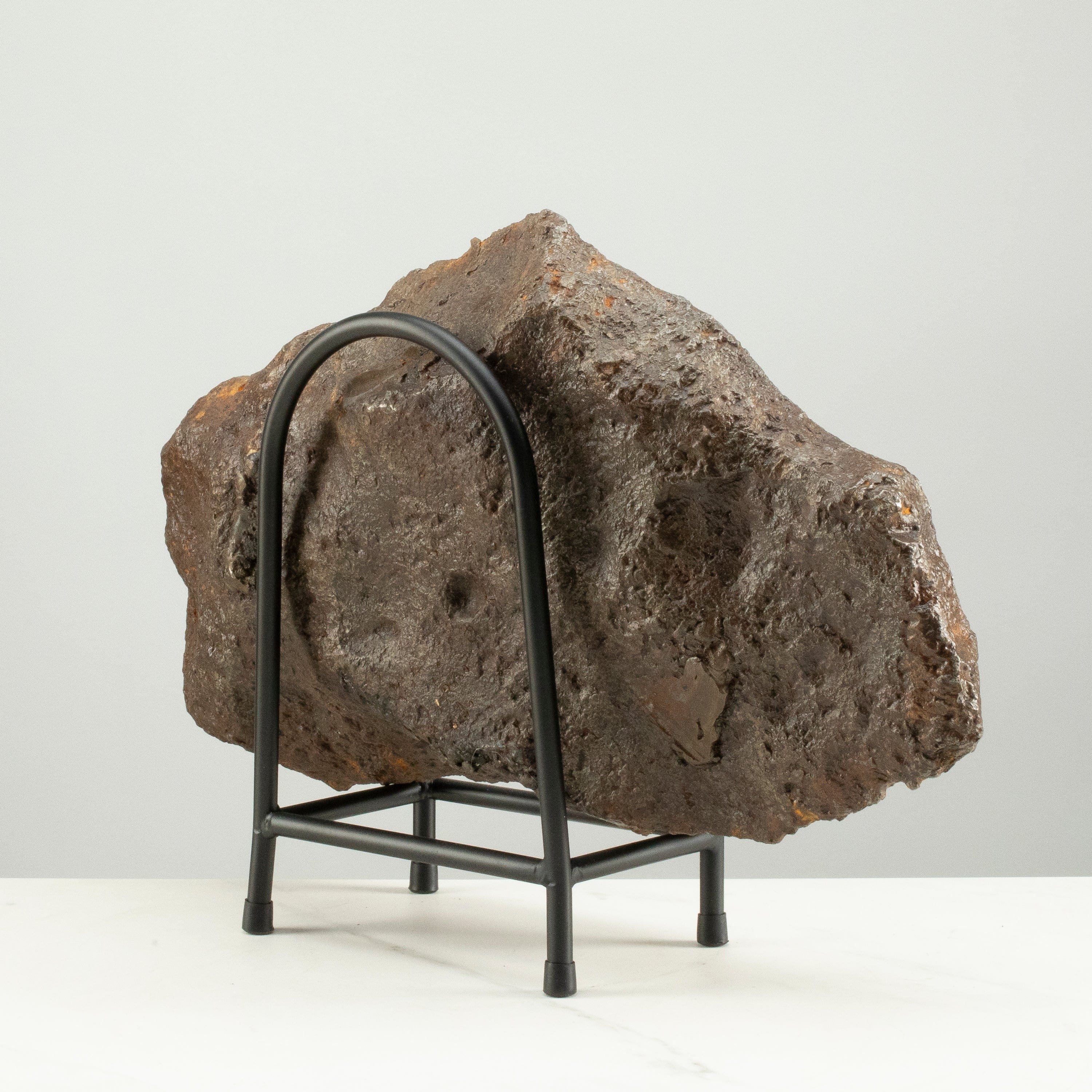Kalifano Meteorites Campo Del Cielo Iron Meteorite from Chaco, Argentina 15" / 21.5 kgs MTCC258000.001