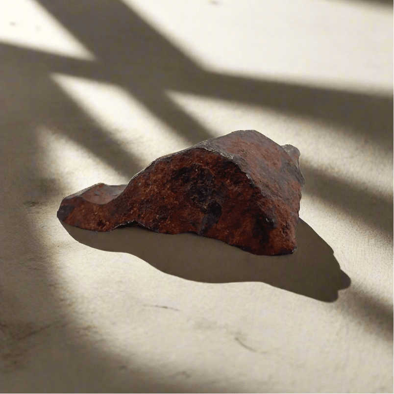 Kalifano Meteorites Gibeon Iron Meteorite from Namibia 3.5" / 190 grams MTG11200.001