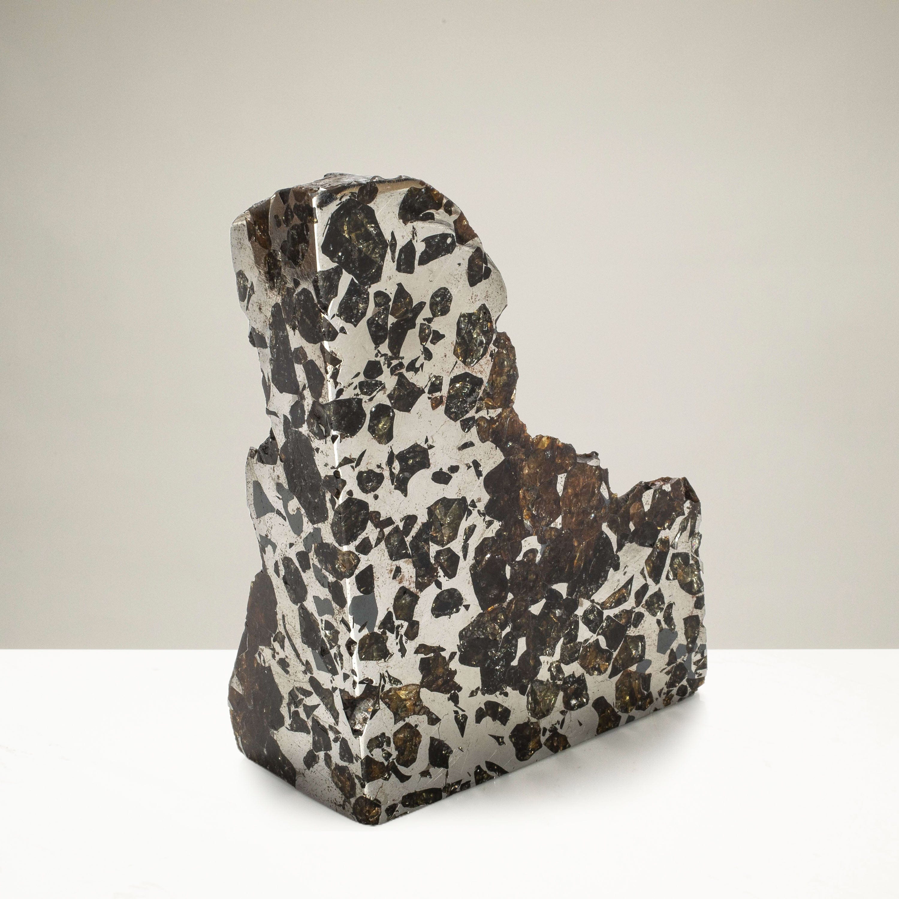Kalifano Meteorites Seymchan Pallasite Iron Meteorite  - 406 grams - Found in 1967 -  Russia - TKW: 350 kg MTSP28800.001