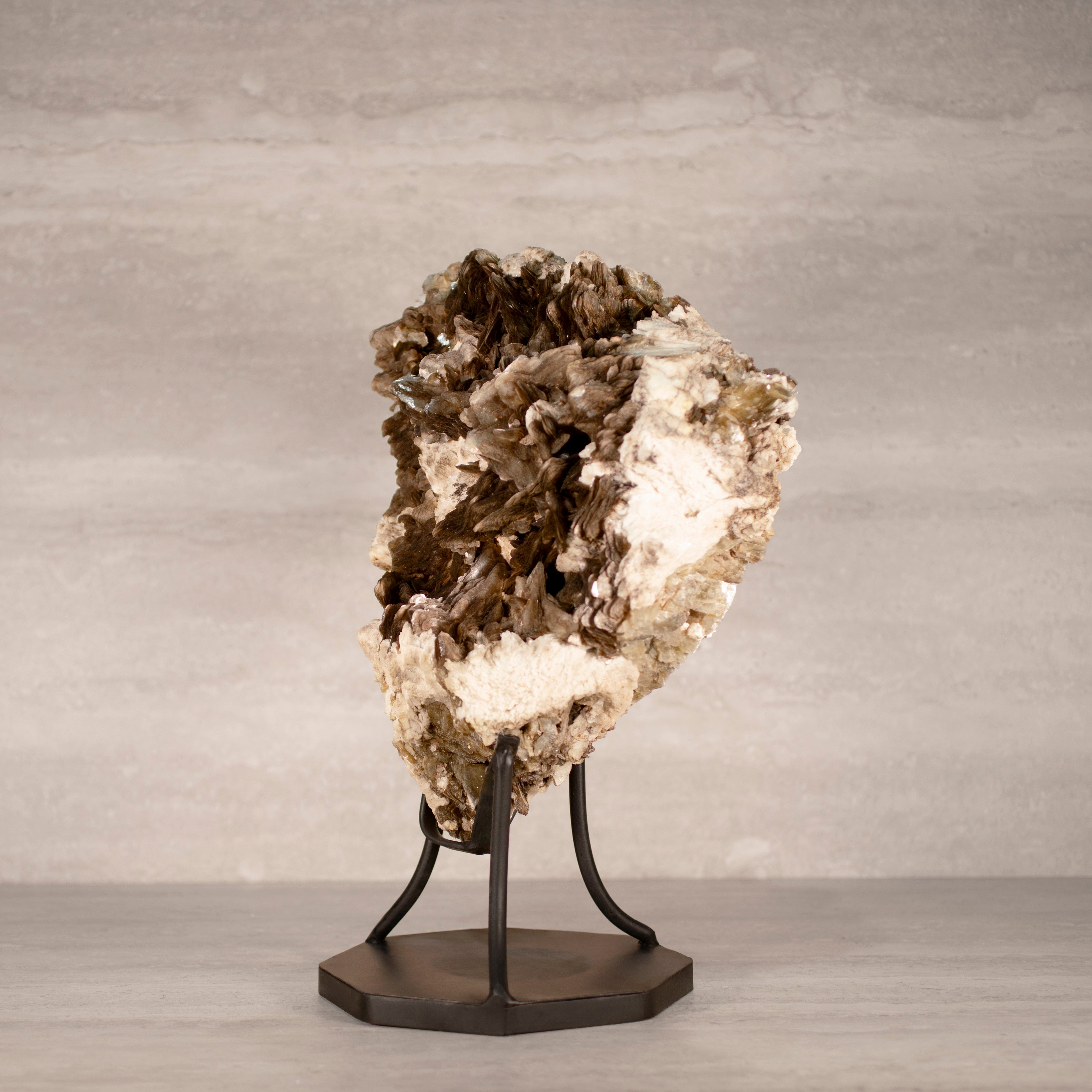 Kalifano Mica Natural Brazilian Mica & Albite on Custom Stand - 17" / 36 lbs MC8100.001