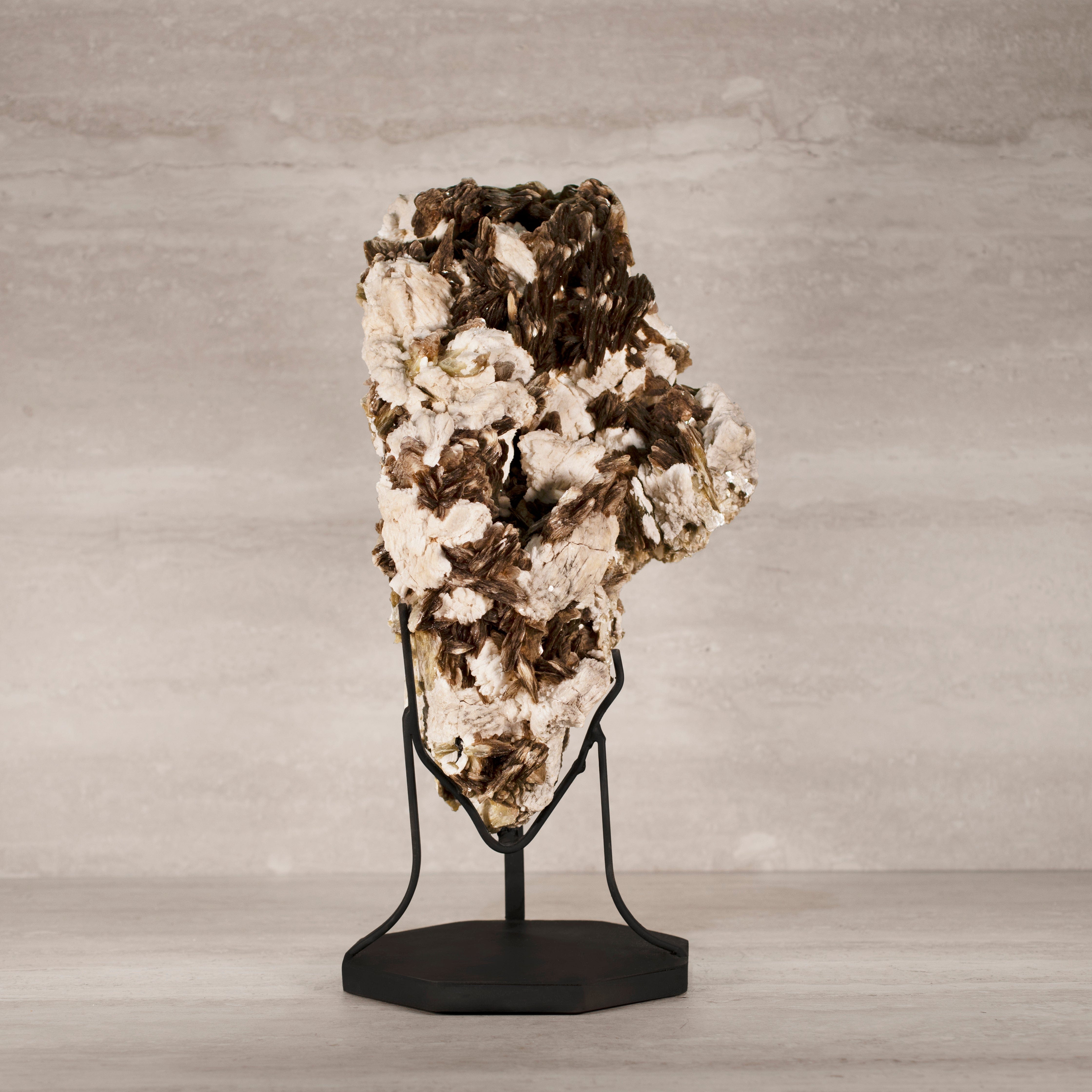 Kalifano Mica Natural Brazilian Mica & Albite on Custom Stand - 19" / 36 lbs MC8100.002