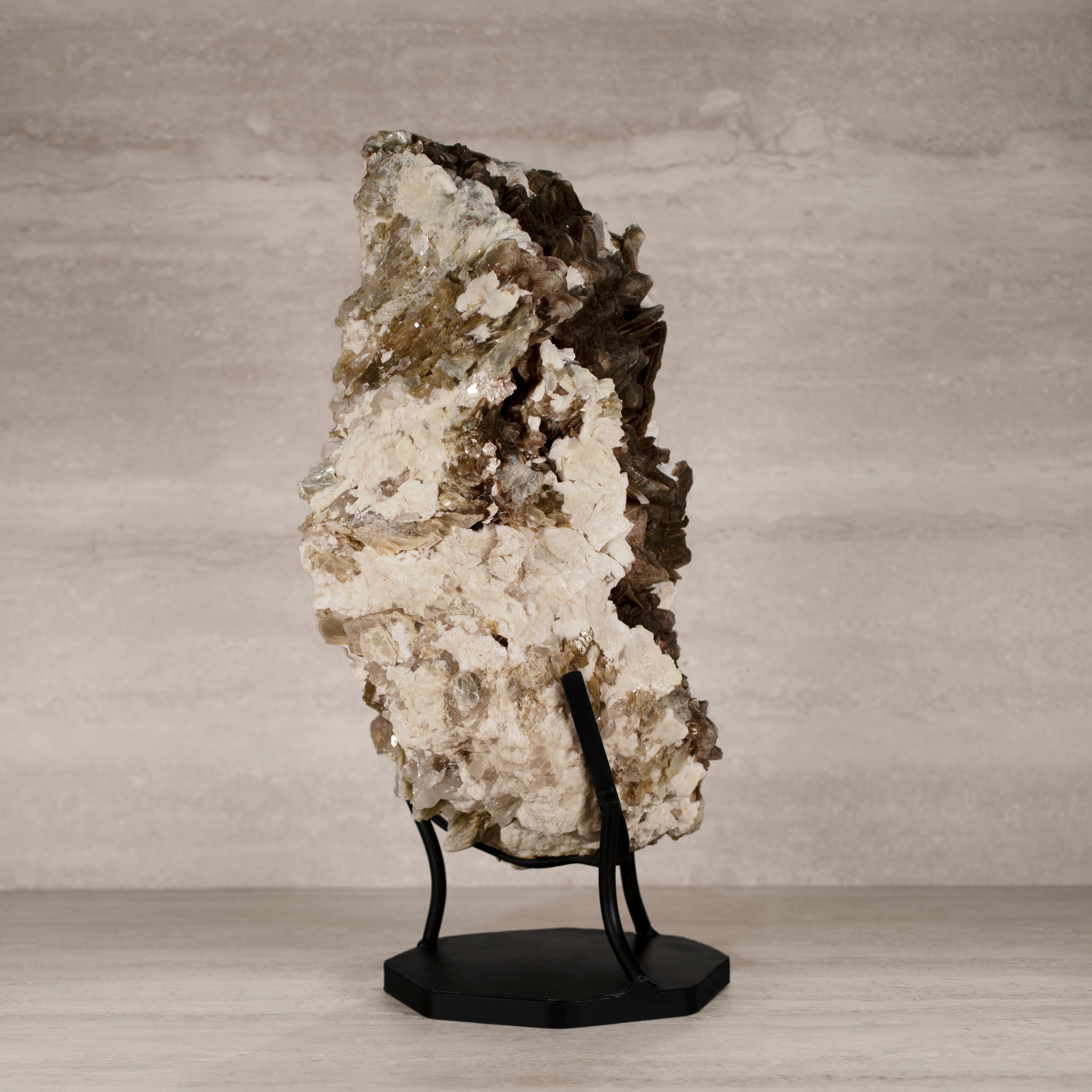 Kalifano Mica Natural Brazilian Mica & Albite on Custom Stand - 19.75" / 48 lbs MC11000.001