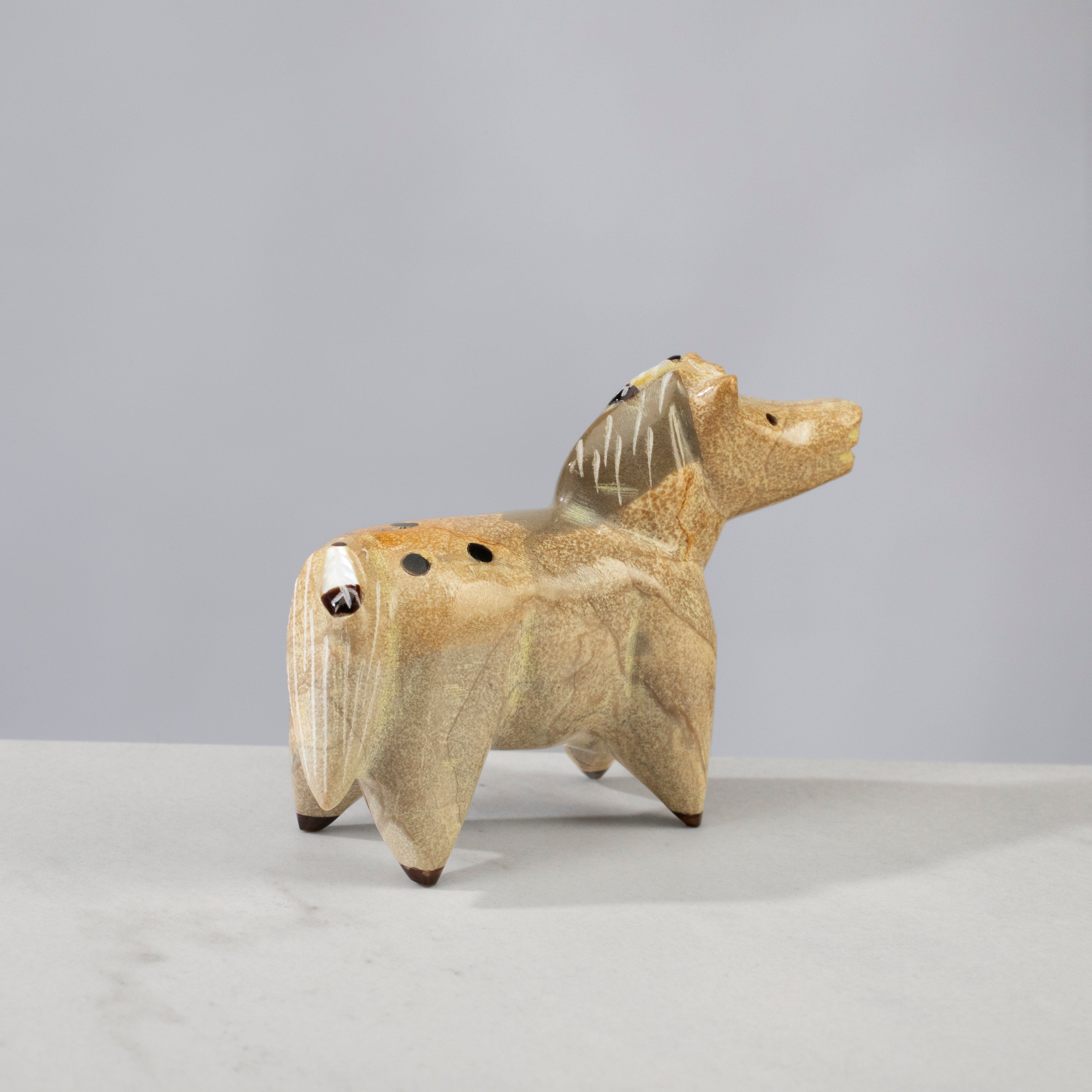 Kalifano Native American Fetish Carvings Enrike Leekya Zuni Stone Handmade Fetish Horse Carving NAC372.002