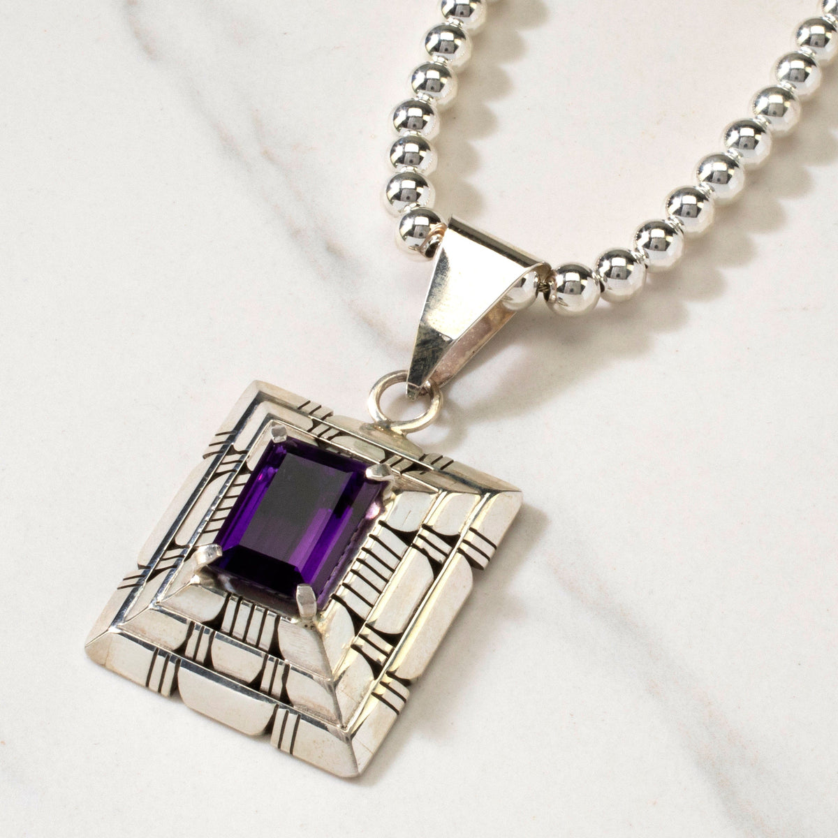 Kalifano Native American Jewelry 20" Wilford Begay Navajo Amethyst USA Native American Made 925 Sterling Silver Necklace NAN1800.016