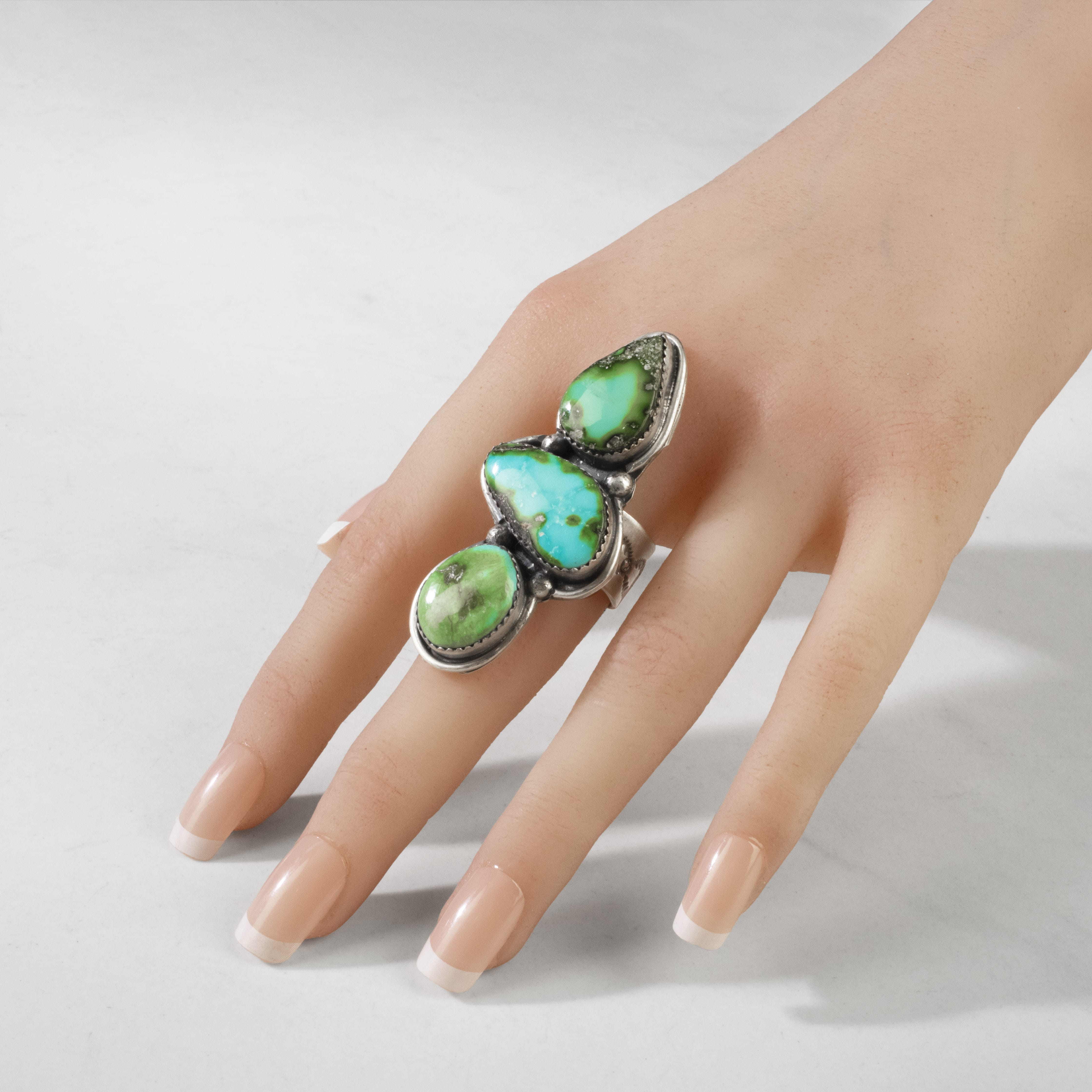 Kalifano Native American Jewelry 8.5 Boyd Ashley Sonoran Gold Turquoise USA Native American Made 925 Sterling Silver Ring NAR1850.001.85