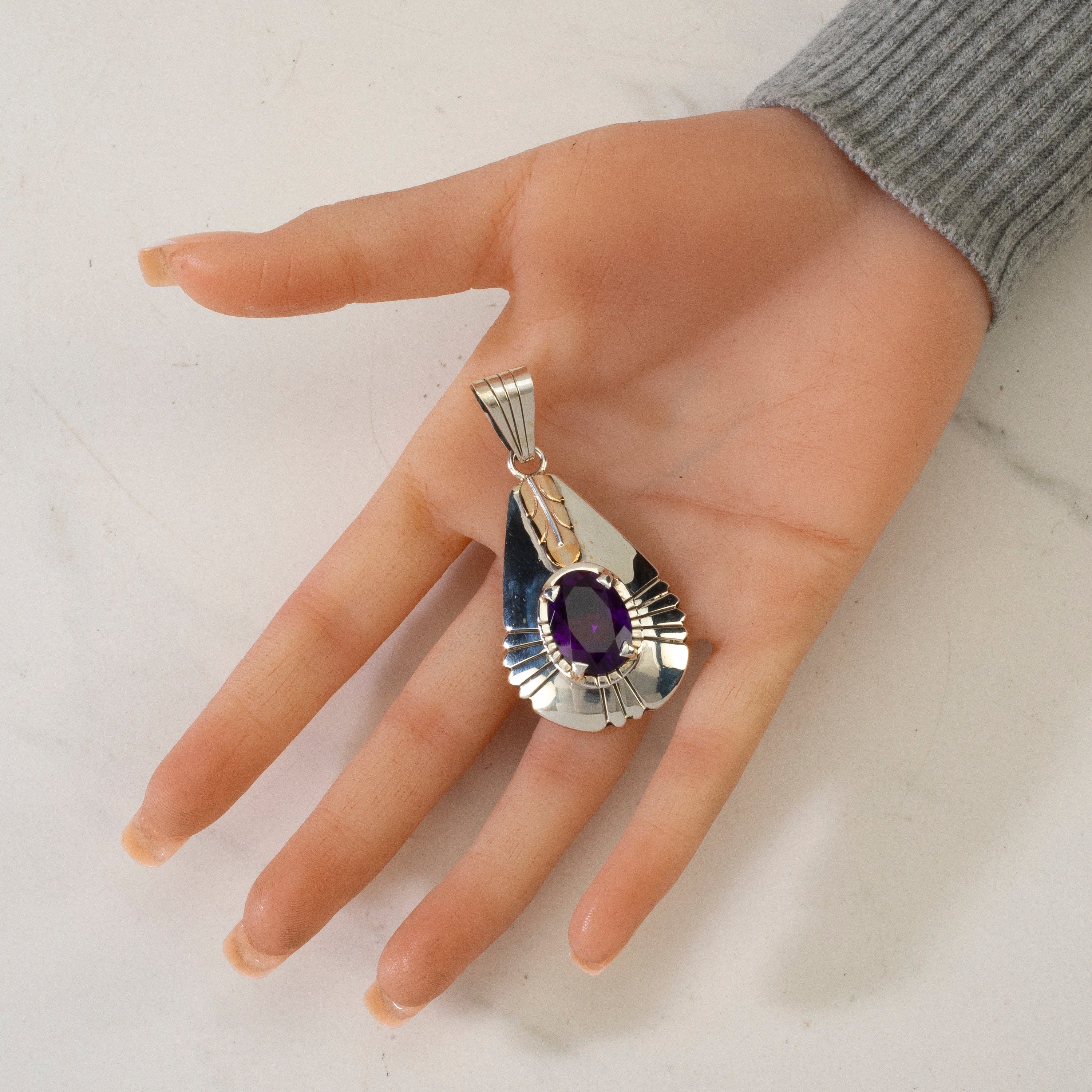 Kalifano Native American Jewelry Amethyst Navajo USA Native American Made 925 Sterling Silver Pendant NAN800.016