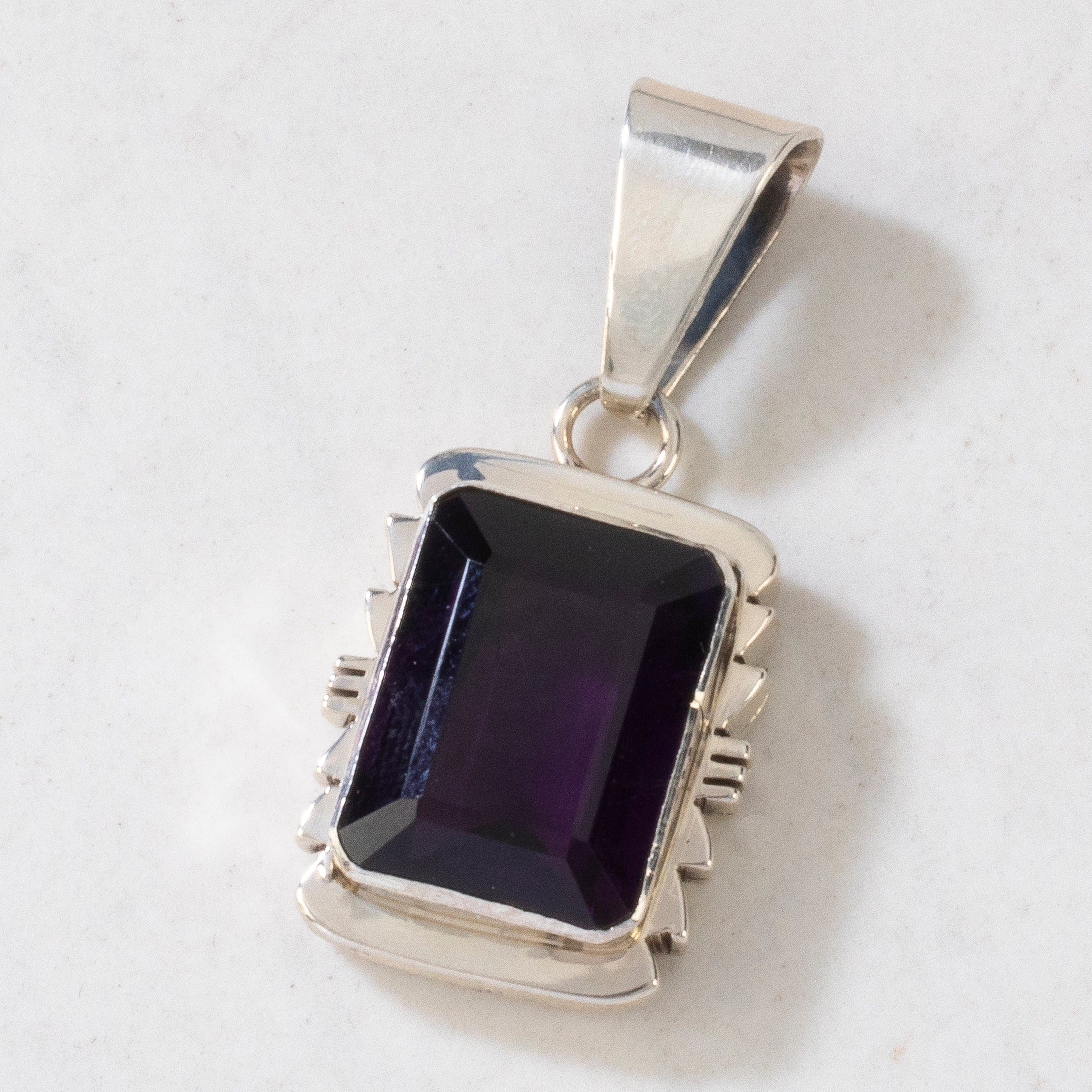 Kalifano Native American Jewelry Amethyst Rectangular USA Native American Made 925 Sterling Silver Pendant NAN350.004