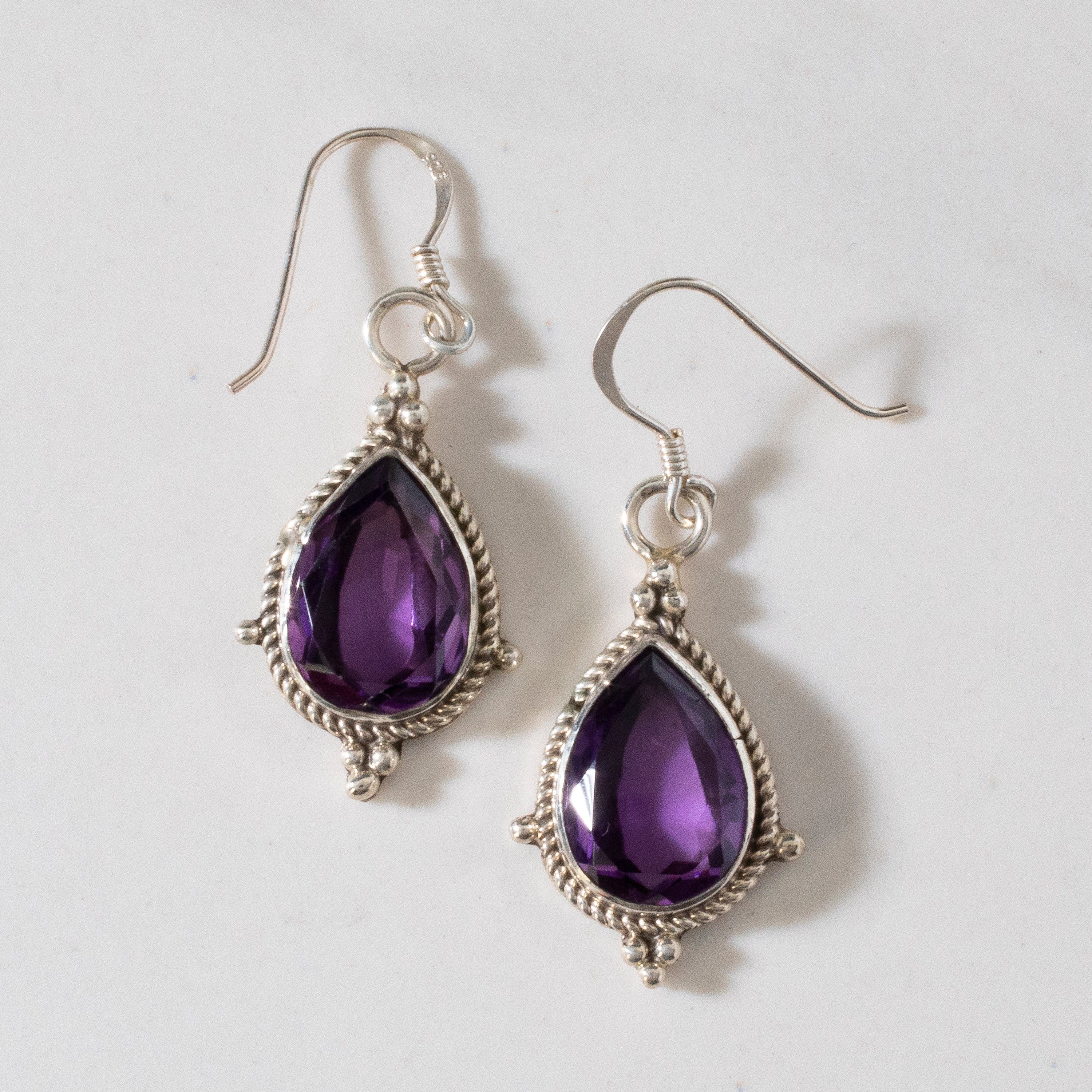 Kalifano Native American Jewelry Amethyst Teardrop Navajo USA Native American Made 925 Sterling Silver Earrings with French Hook NAE500.008