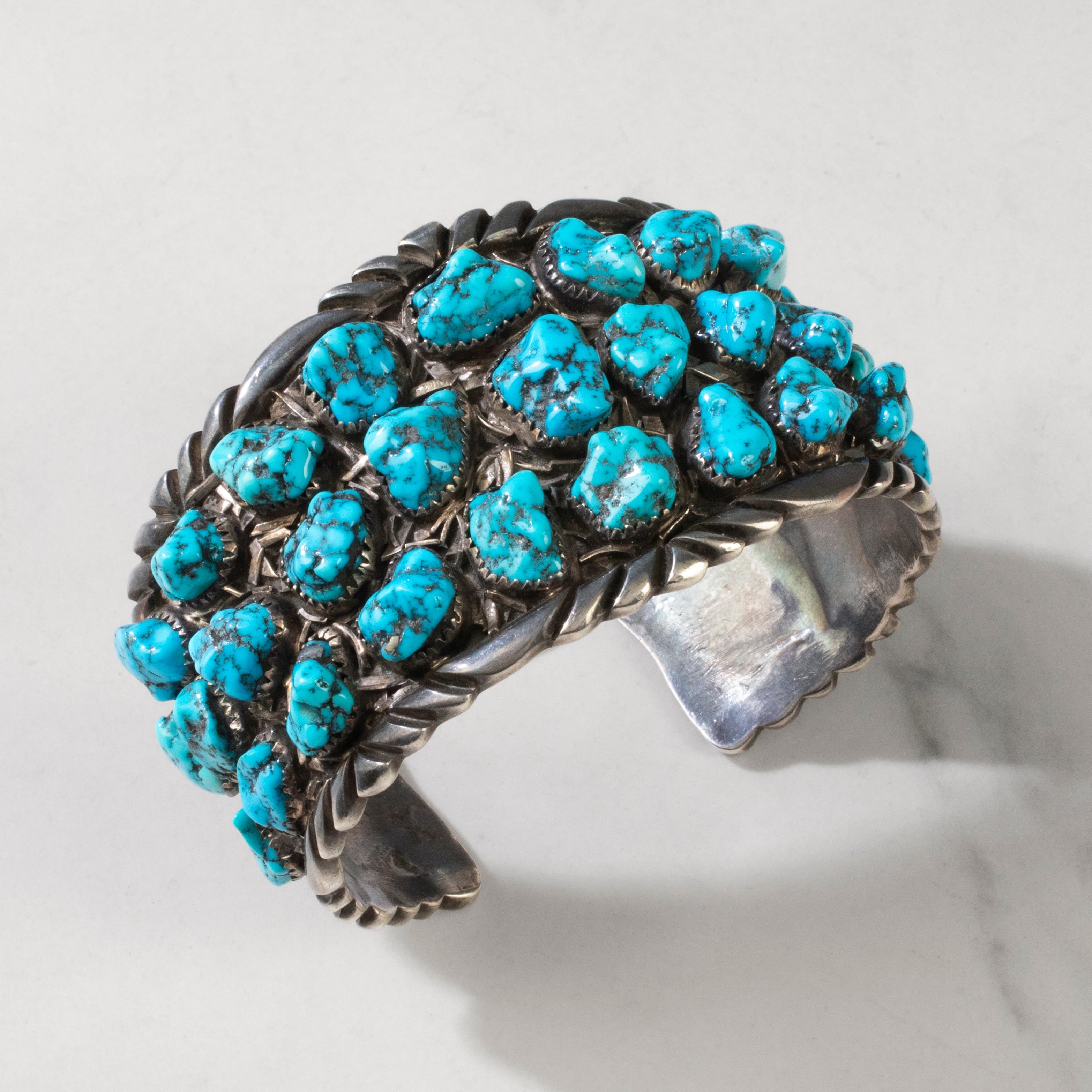 Kalifano Native American Jewelry Delbert Gordon Kingman Turquoise Navajo USA Native American Made 925 Sterling Silver Cuff NAB7000.001