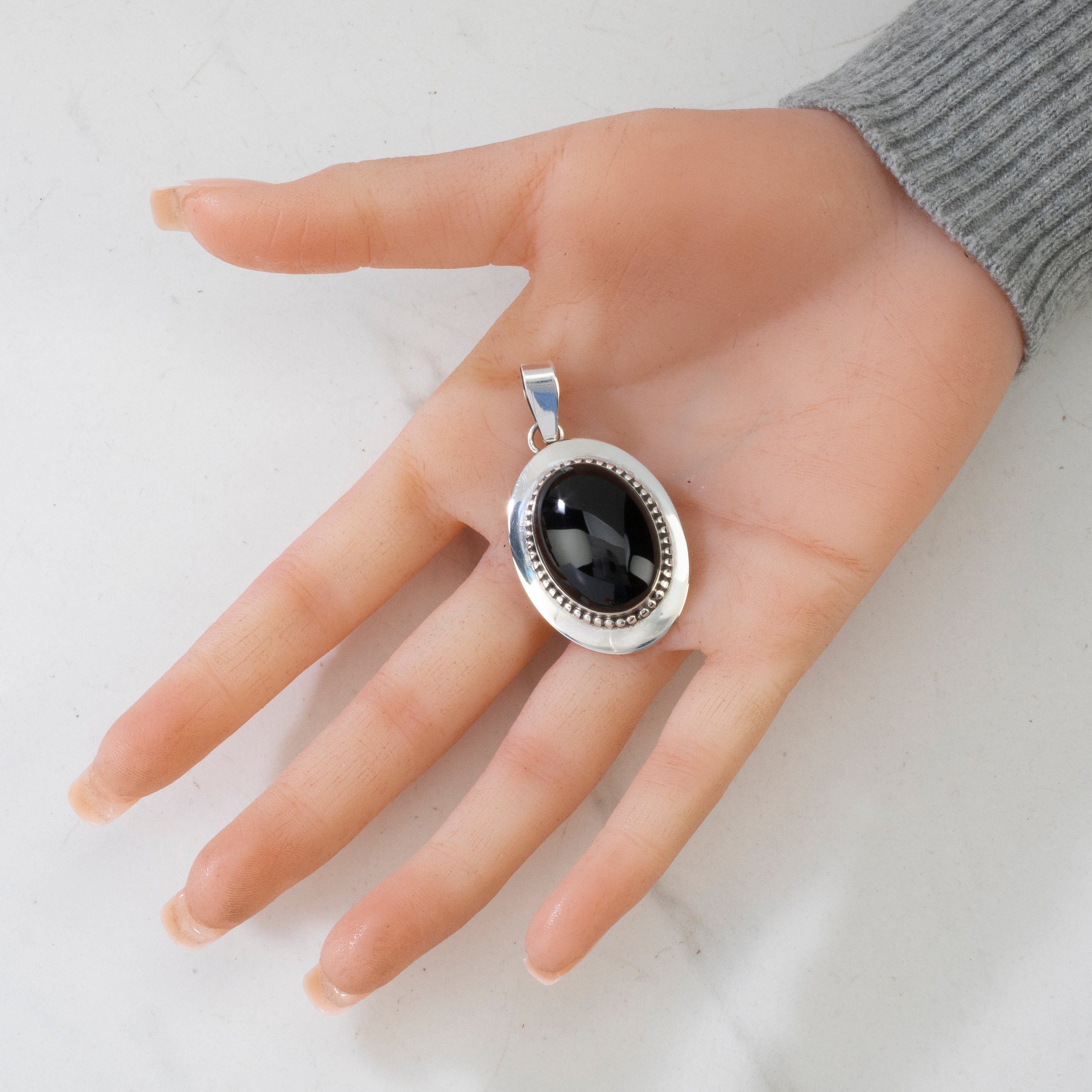 Kalifano Native American Jewelry Ella Peter Black Onyx Navajo Teardrop USA Native American Made 925 Sterling Silver Pendant NAN300.019