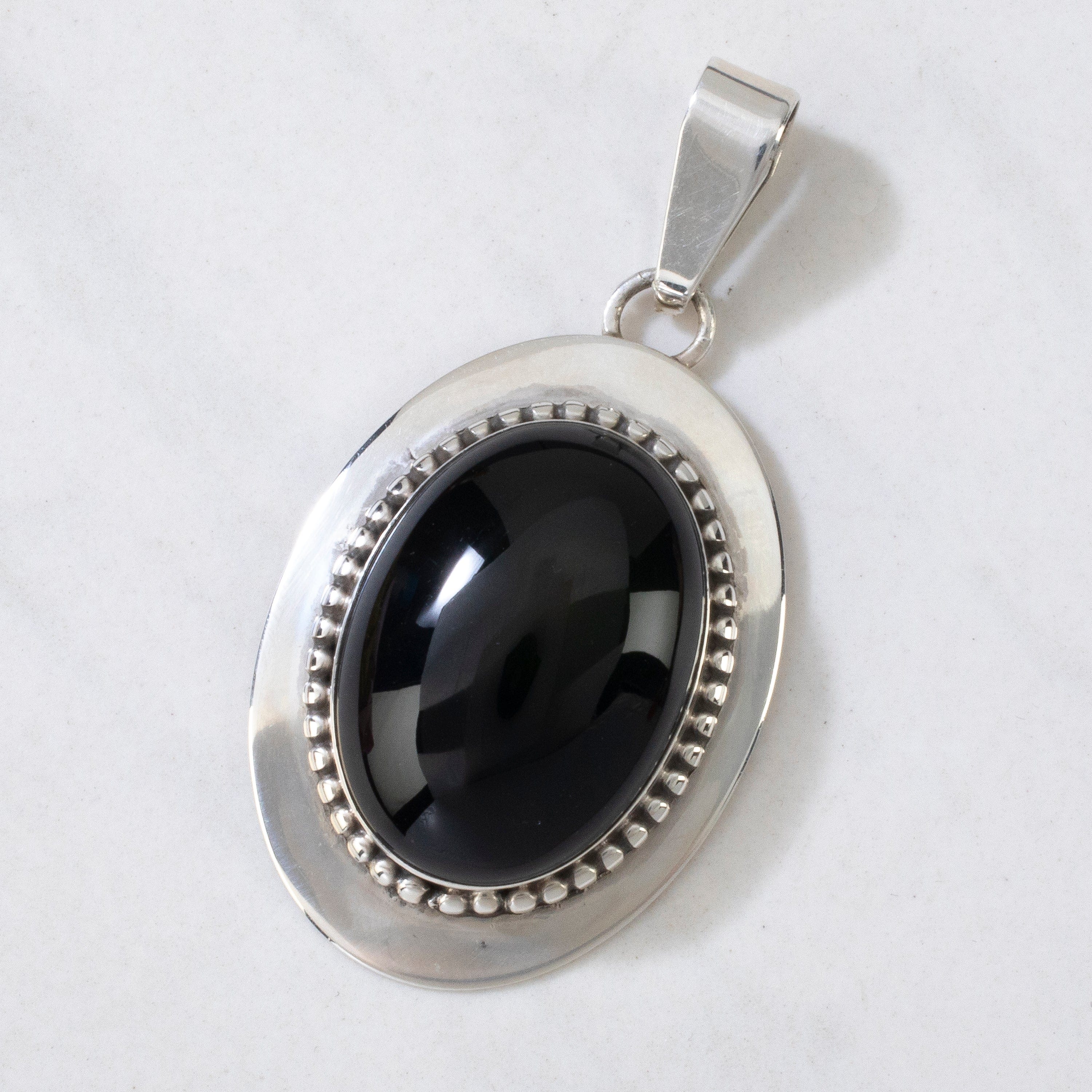Kalifano Native American Jewelry Ella Peter Black Onyx Navajo Teardrop USA Native American Made 925 Sterling Silver Pendant NAN300.019