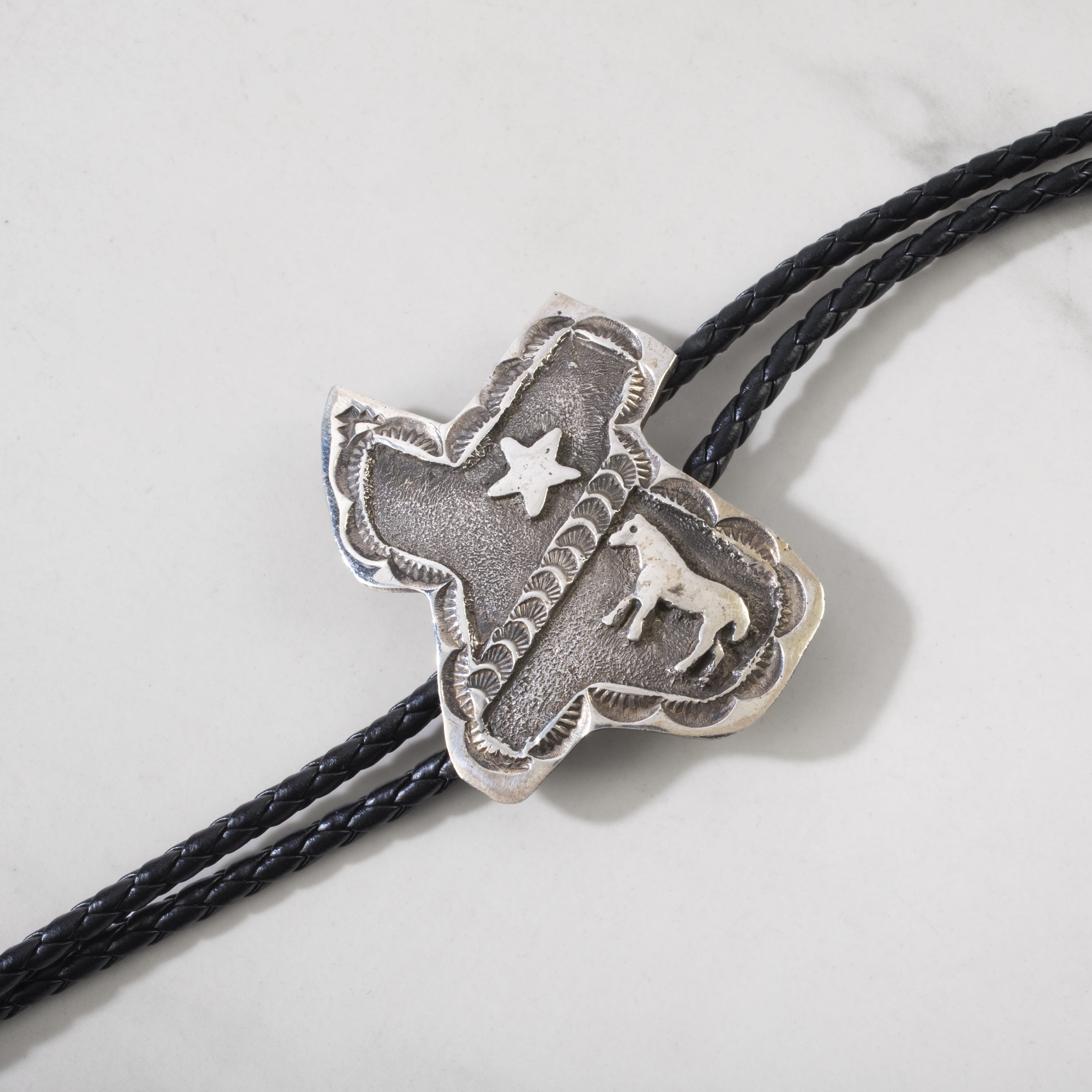 Kalifano Native American Jewelry Emerson Kinsel Navajo Texas USA Native American Made 925 Sterling Silver Bolo Tie NABT550.002