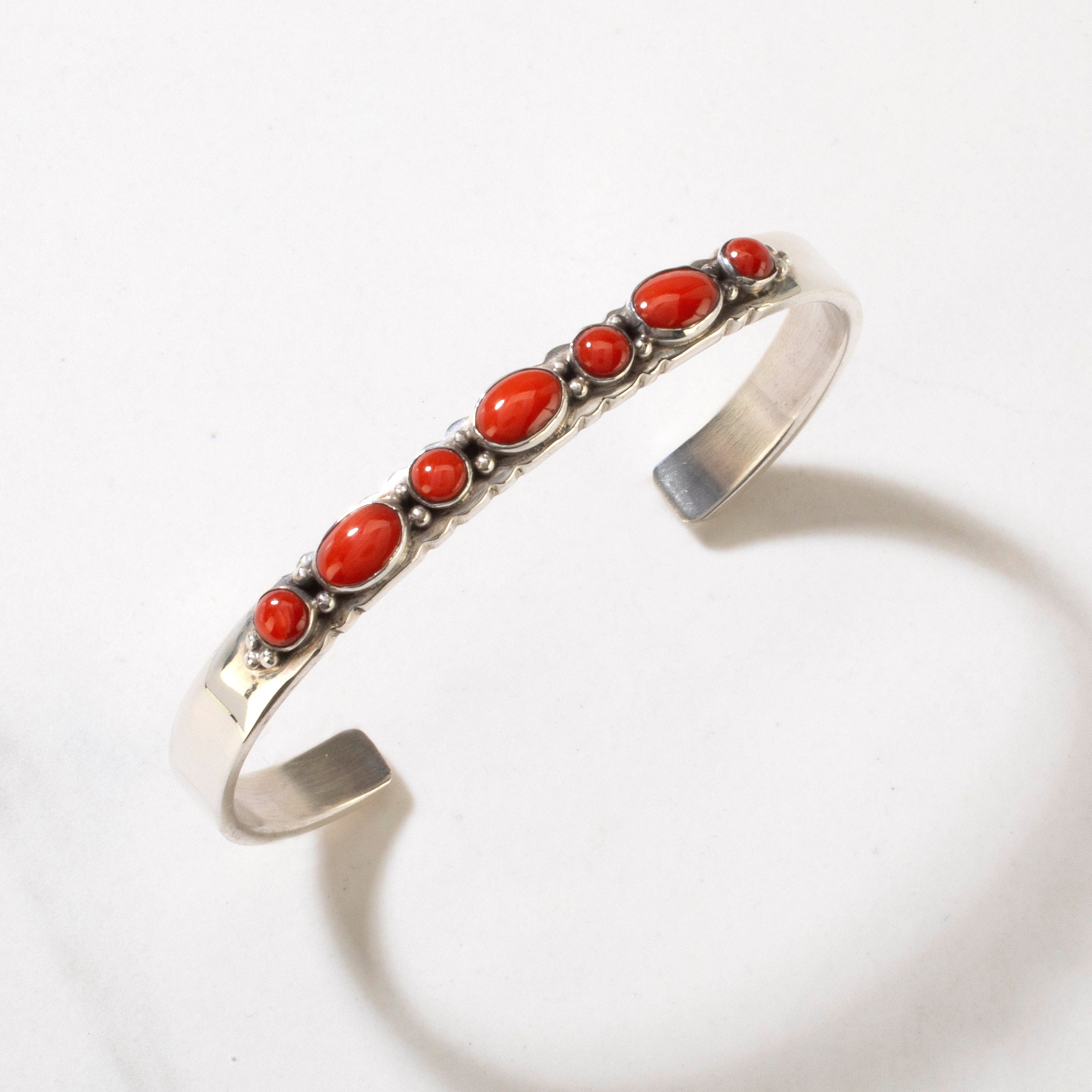 Kalifano Native American Jewelry Gabriel Yazzie Red Coral Navajo USA Native American Made 925 Sterling Silver Cuff NAB900.019