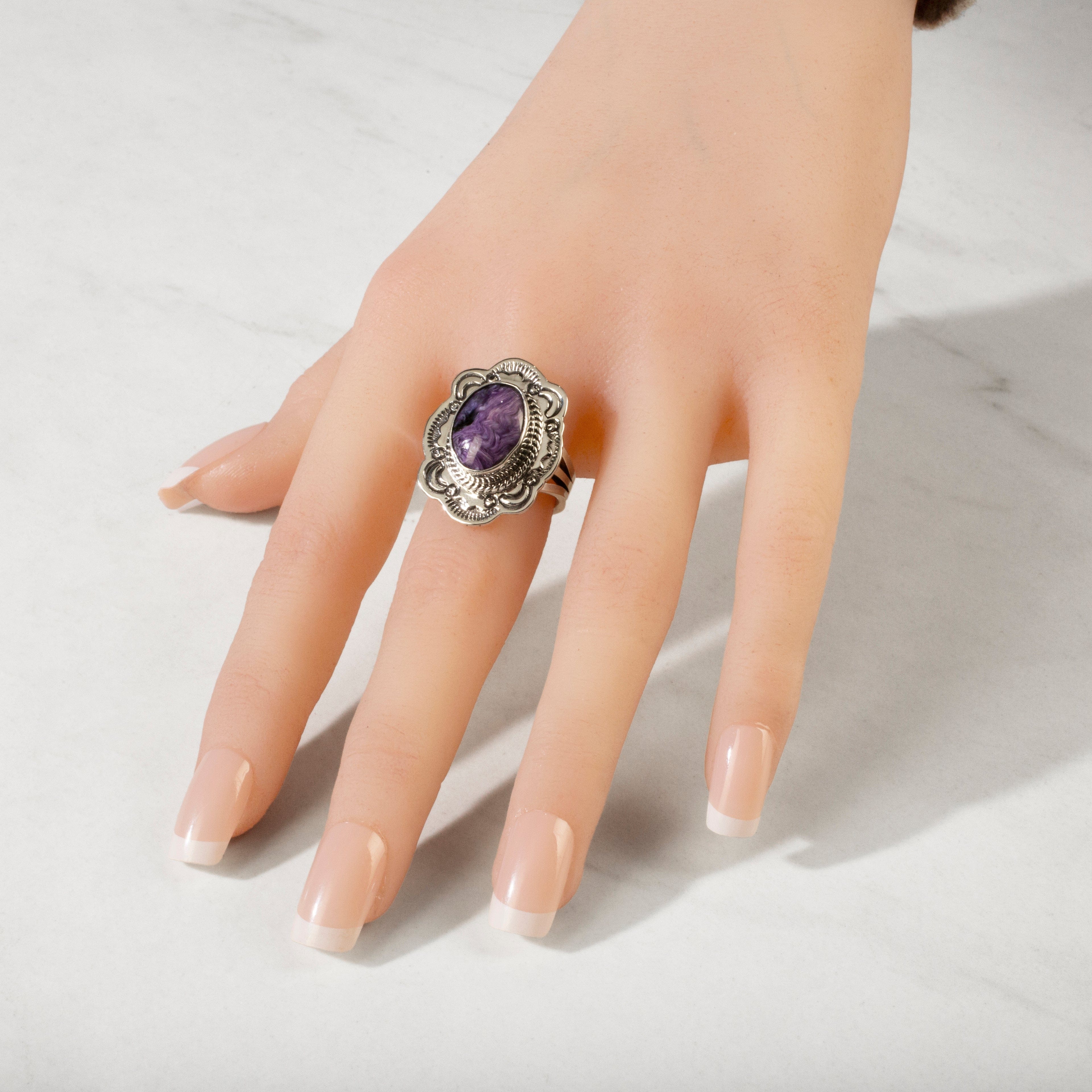 Kalifano Native American Jewelry Joe Piaso Jr. Charoite Navajo USA Native American 925 Sterling Silver Ring