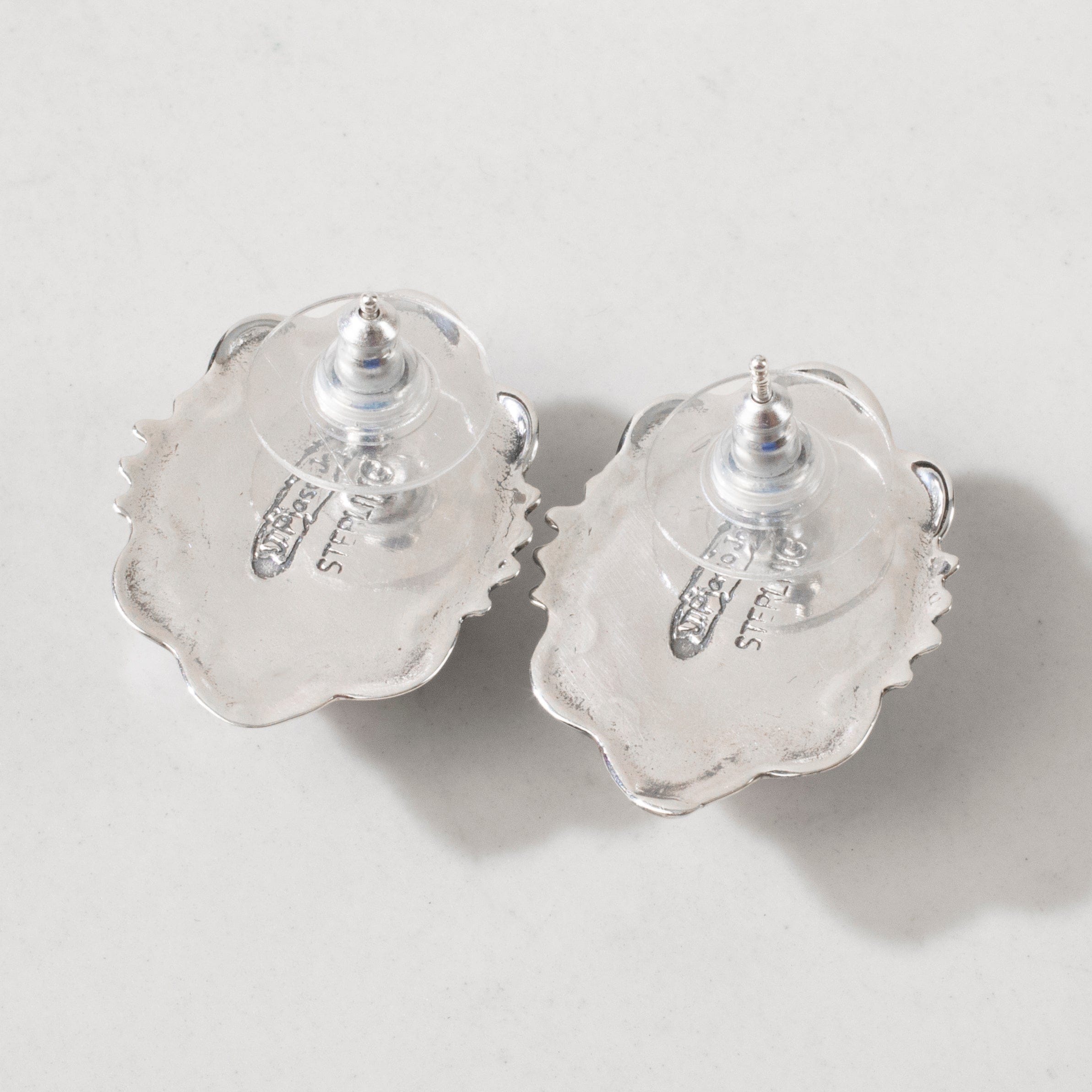 Kalifano Native American Jewelry Joe Piaso Jr. Pink Conch Shell Navajo USA Native American Made 925 Sterling Silver Earrings with Stud Backing NAE1100.005