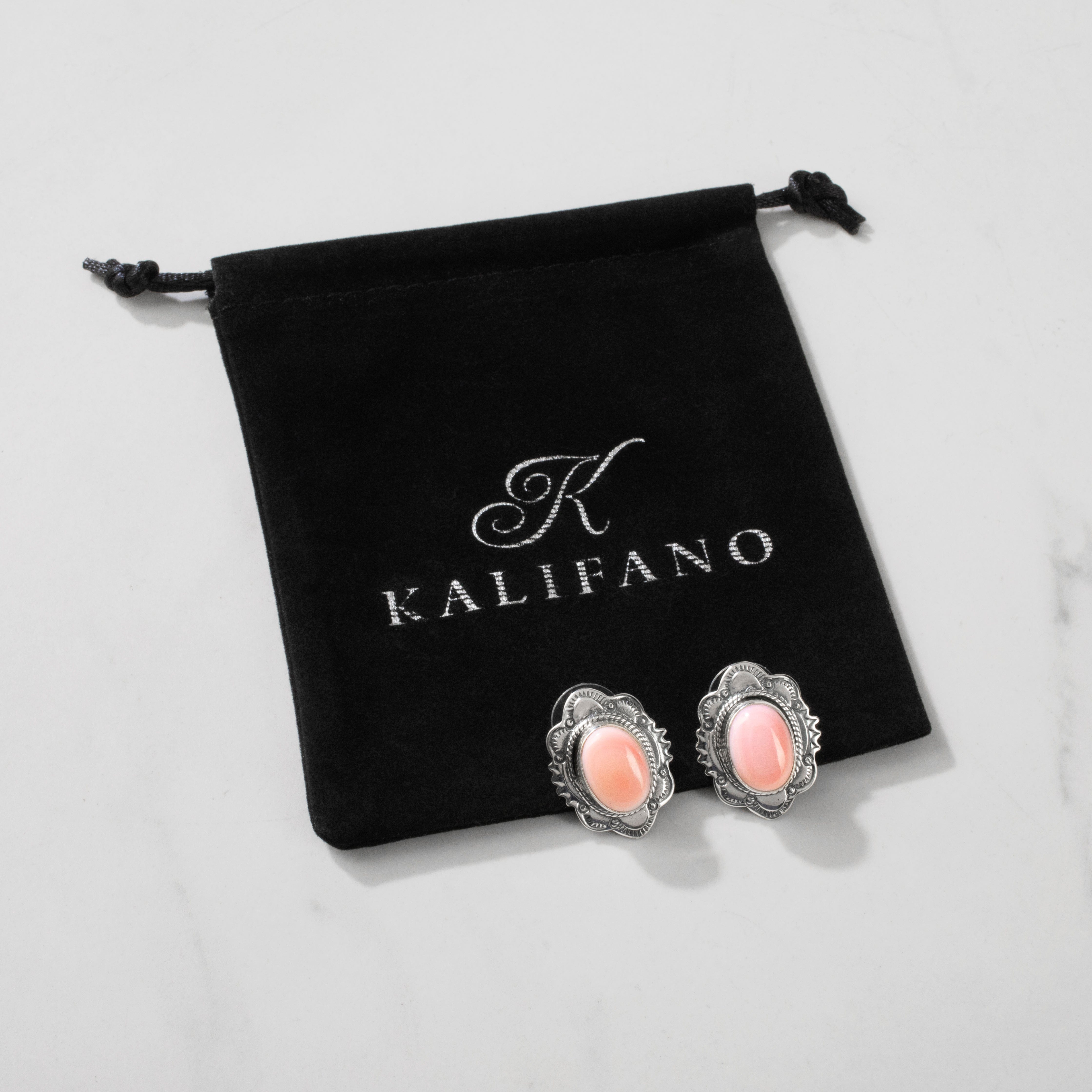 Kalifano Native American Jewelry Joe Piaso Jr. Pink Conch Shell Navajo USA Native American Made 925 Sterling Silver Earrings with Stud Backing NAE1150.001
