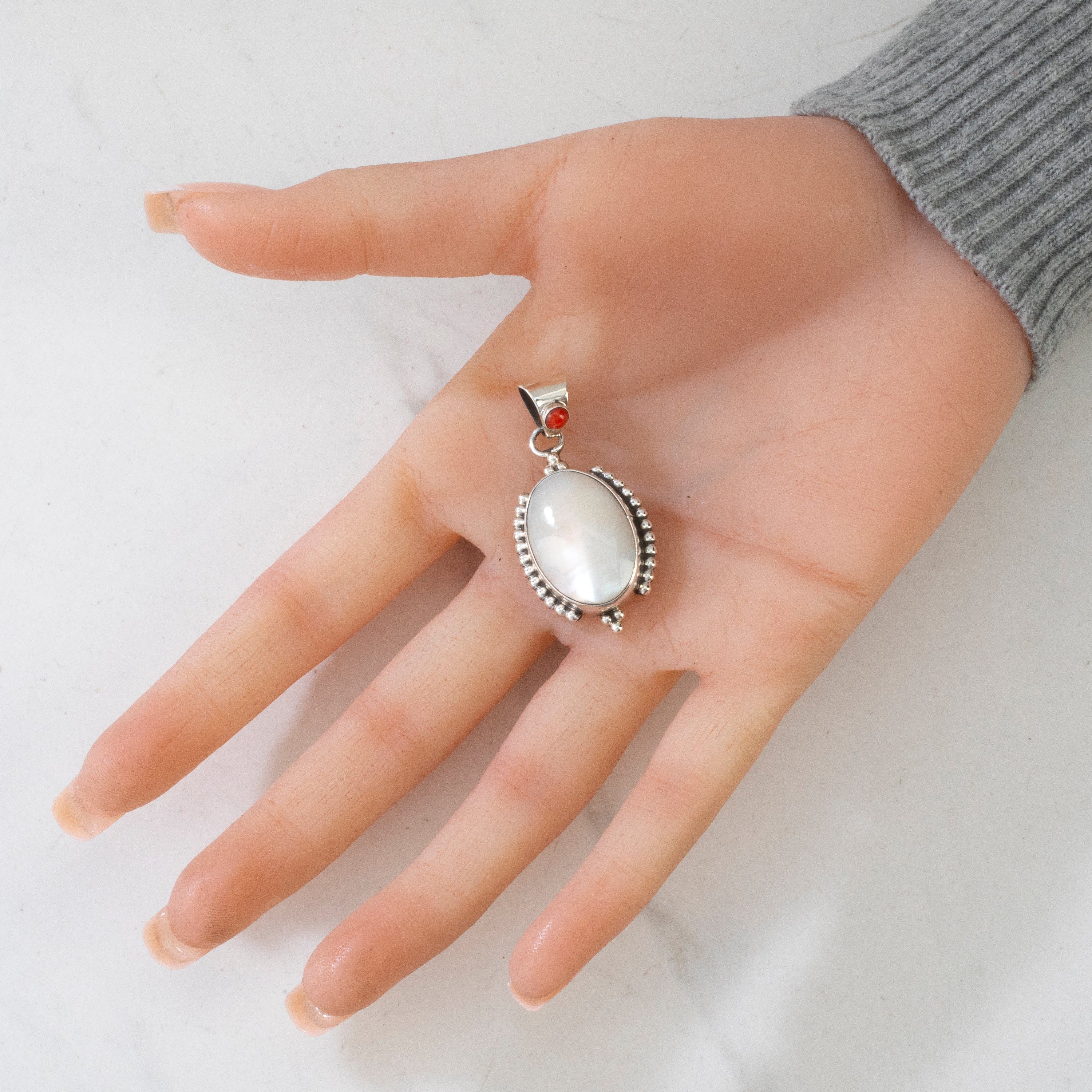 Kalifano Native American Jewelry Kathleen Chavez Mother of Pearl & Spiny Oyster Shell Navajo USA Native American Made 925 Sterling Silver Pendant NAN400.020
