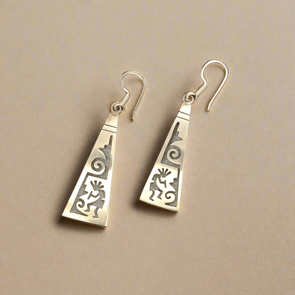 Kalifano Native American Jewelry Kokopelli Triangular Hopi USA Native American Made 925 Sterling Silver Earrings with French Hook NAE400.046