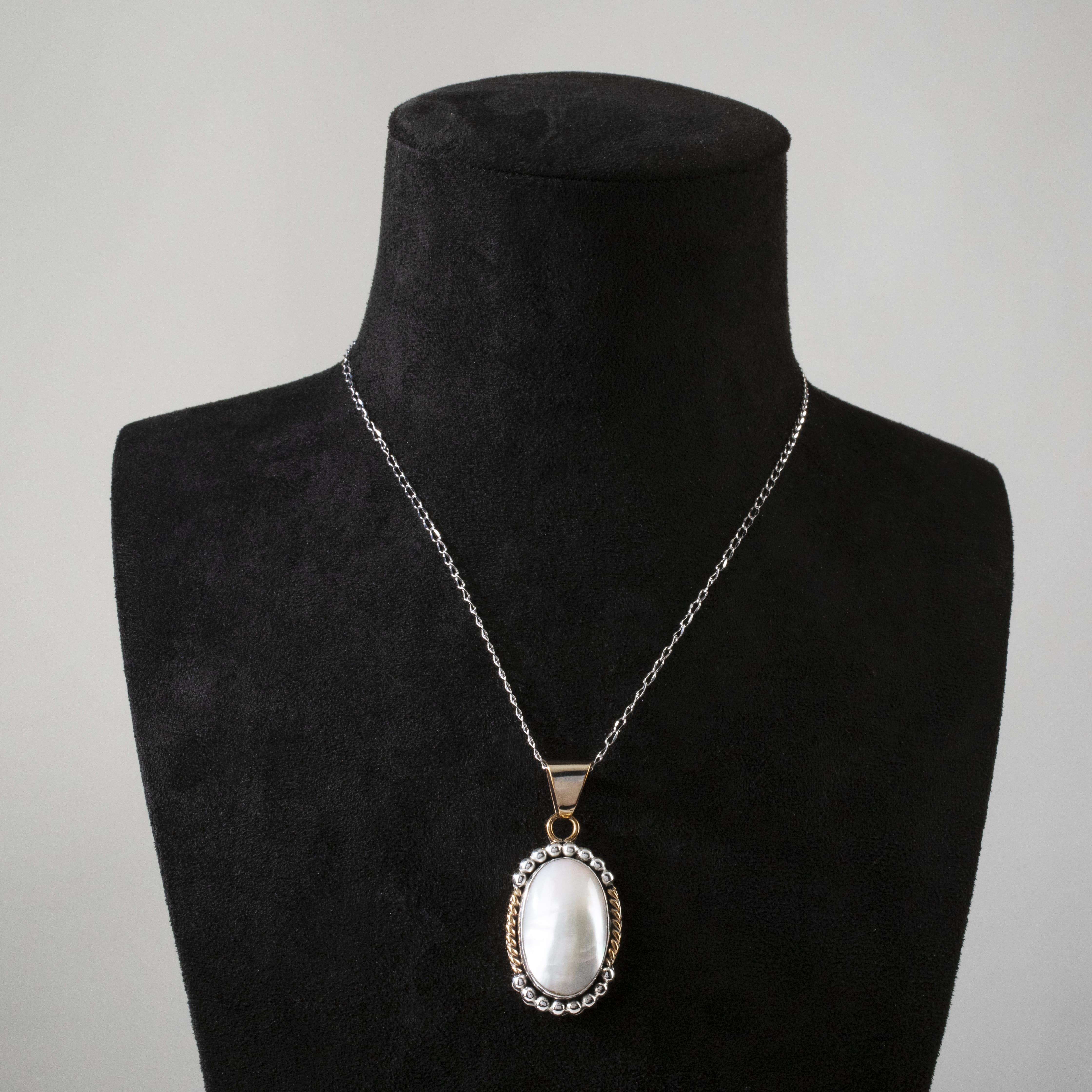 Kalifano Native American Jewelry L. Sheka Mother of Pearl Navajo USA Native American Made 925 Sterling Silver & 12K Gold Filled Pendant NAN500.014