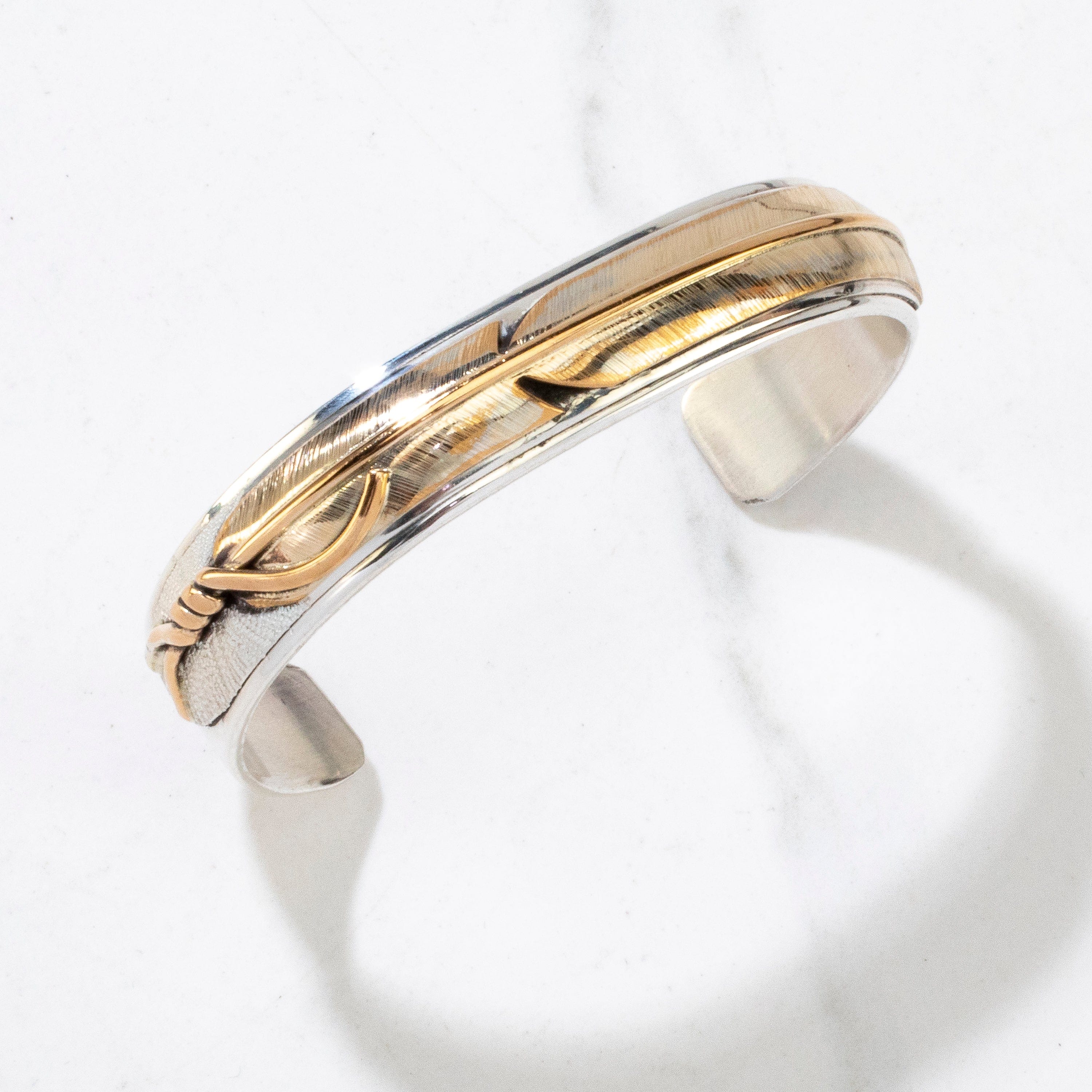 Kalifano Native American Jewelry Lee Bennett Feather USA Native American Made 12K Gold Filled & 925 Sterling Silver Cuff NAB1000.022