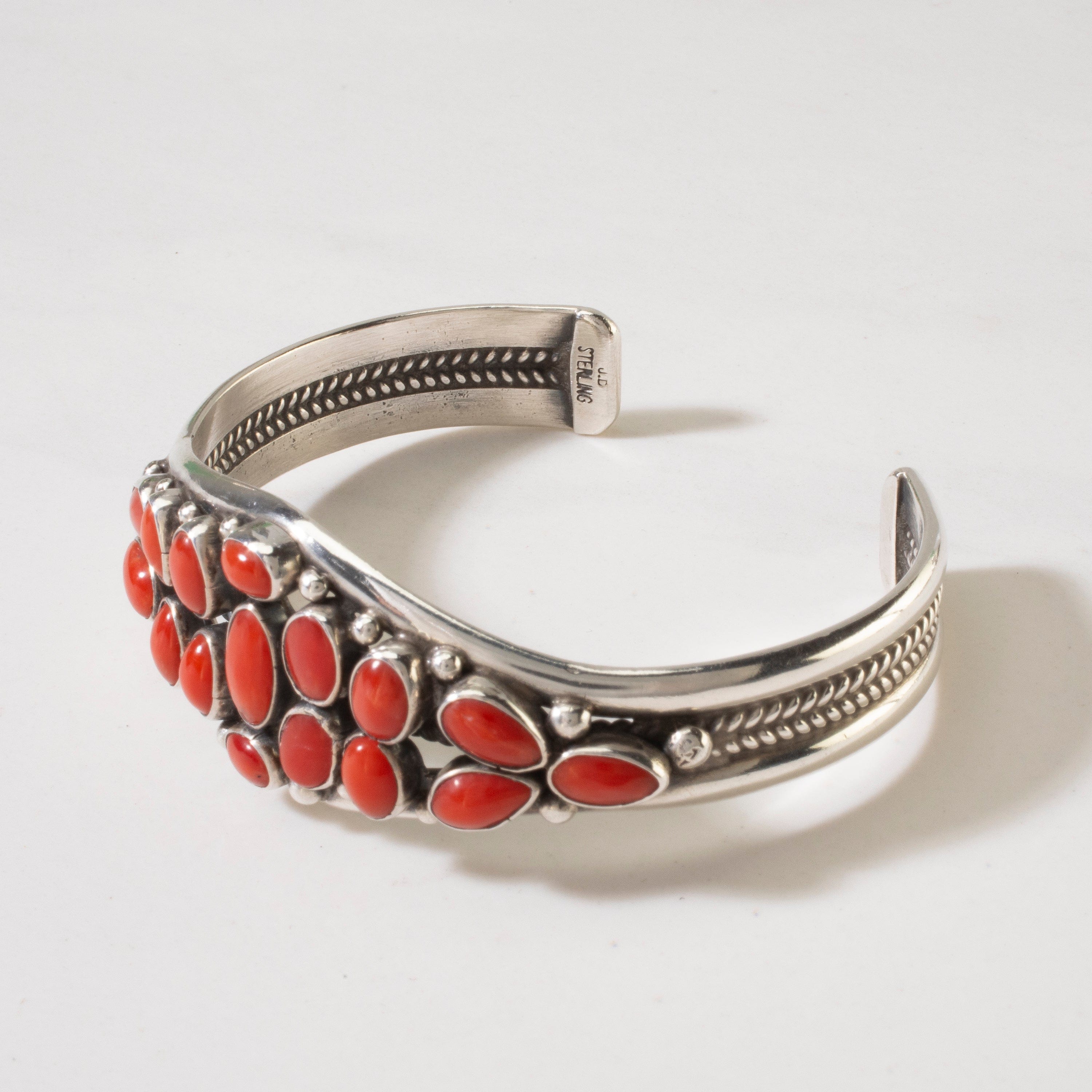 Kalifano Native American Jewelry Red Coral Navajo USA Native American Made 925 Sterling Silver Cuff NAB2400.016
