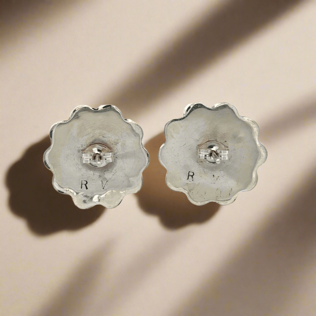 Kalifano Native American Jewelry Romero Vacit Sunface Flower Multi Gem Zuni USA Native American Made 925 Sterling Silver Earrings with Stud Backing NAE600.027