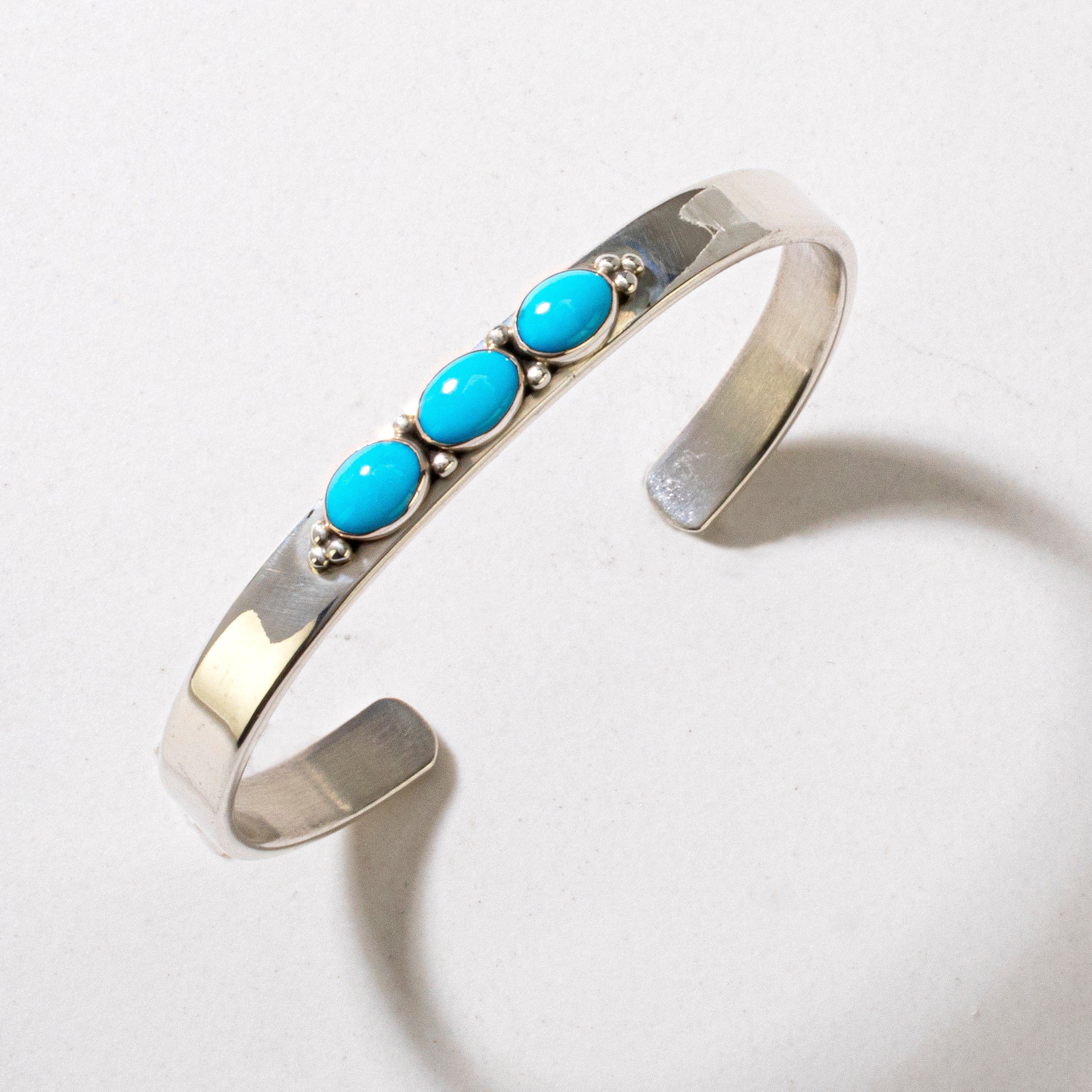 Kalifano Native American Jewelry Sleeping Beauty Turquoise Navajo USA Native American Made 925 Sterling Silver Cuff NAB500.005