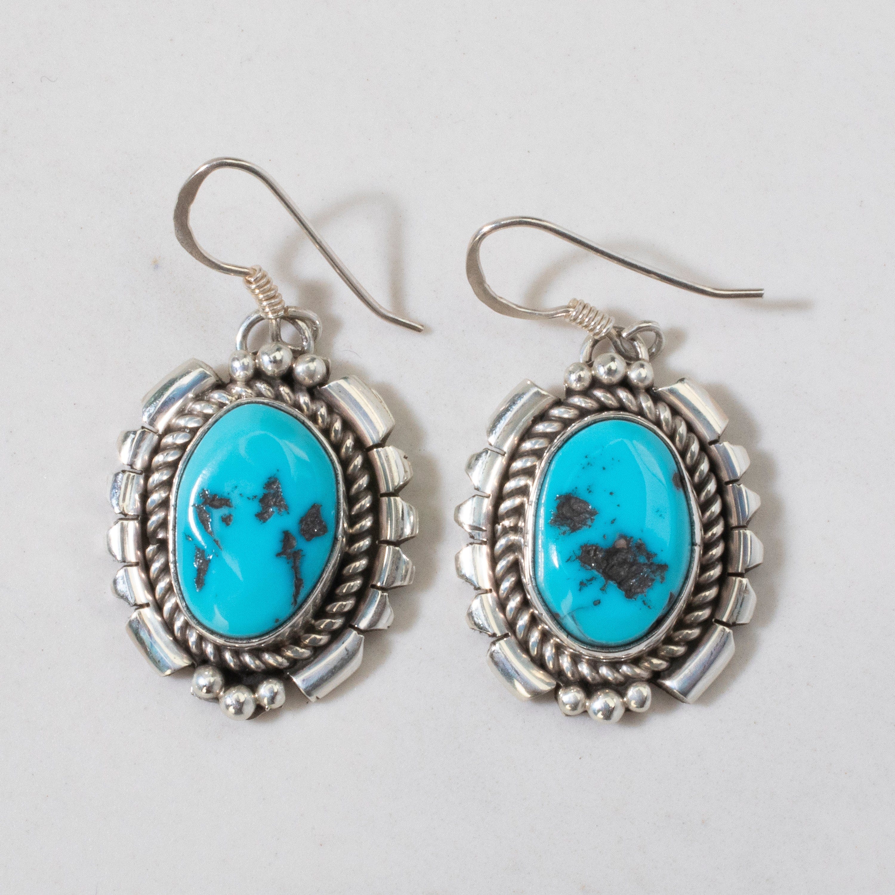 Kalifano Native American Jewelry Sleeping Beauty Turquoise Oval Dangle Navajo USA Native American Made 925 Sterling Silver Earrings with French Hook NAE600.019
