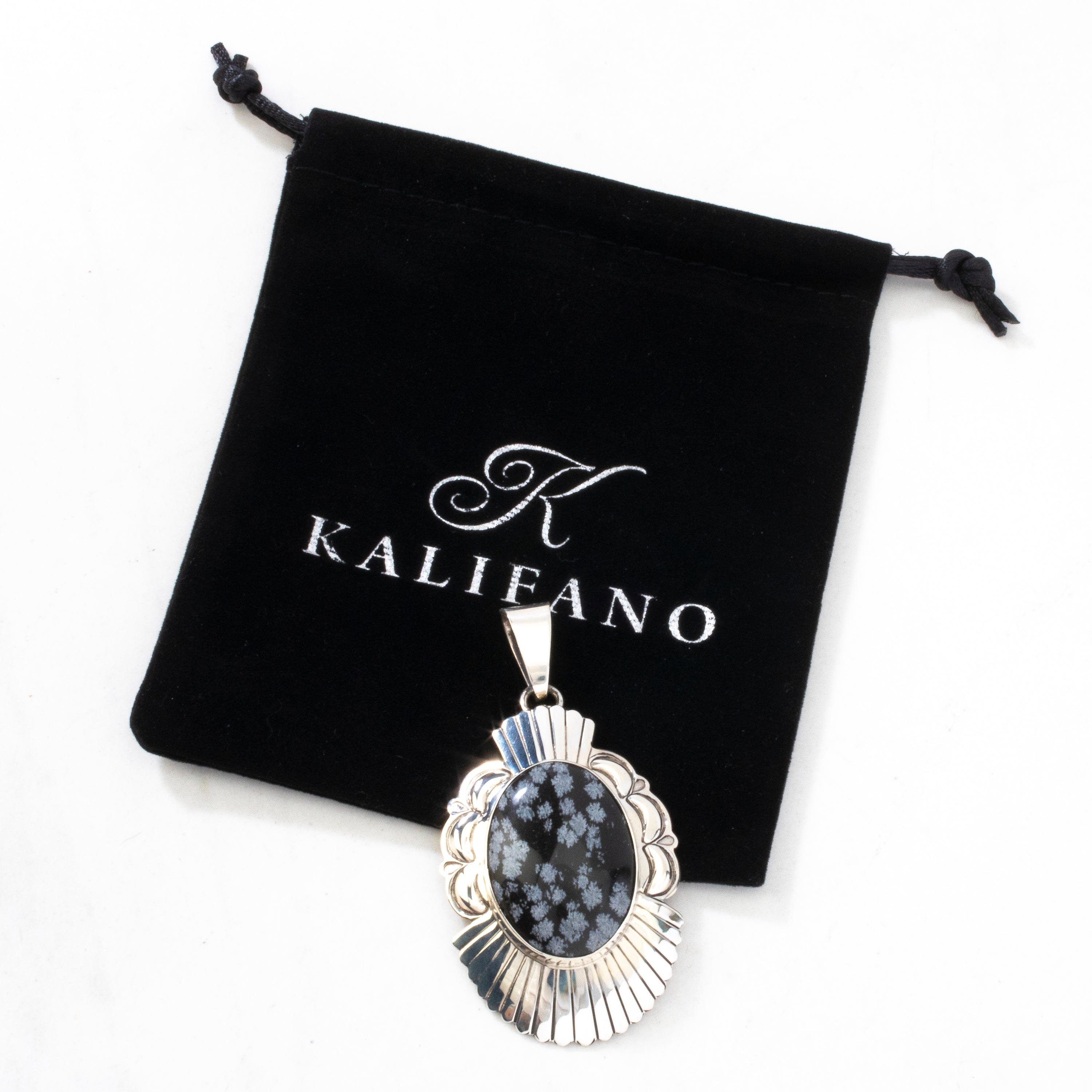 Kalifano Native American Jewelry Snowflake Obsidian Navajo USA Native American Made 925 Sterling Silver Pendant NAN700.017