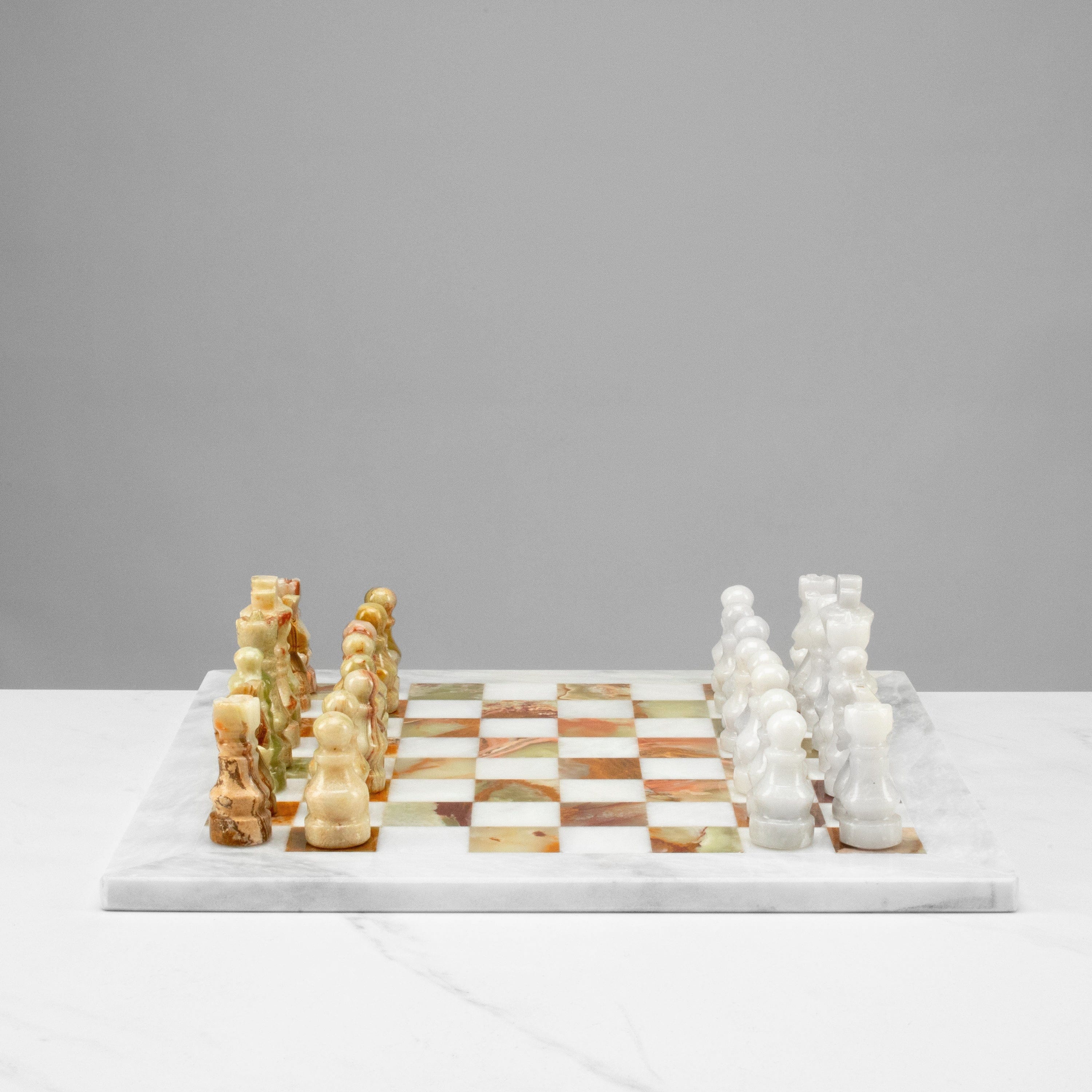 KALIFANO Pakistan Onyx Green Onyx Hand-carved Chess Set PON-CS12x12