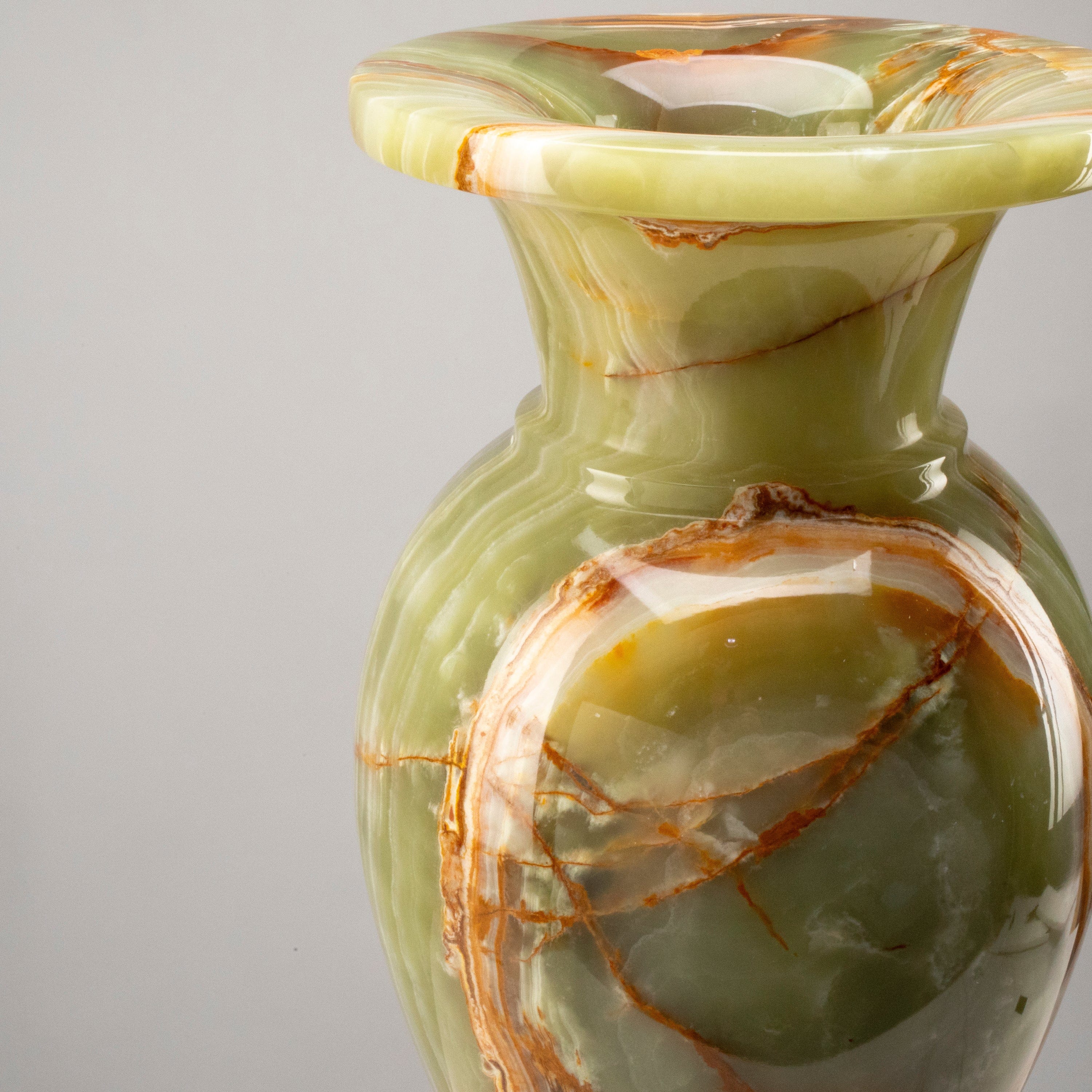 KALIFANO Pakistan Onyx Pakistan Green Onyx Vase - 24" PON-V24