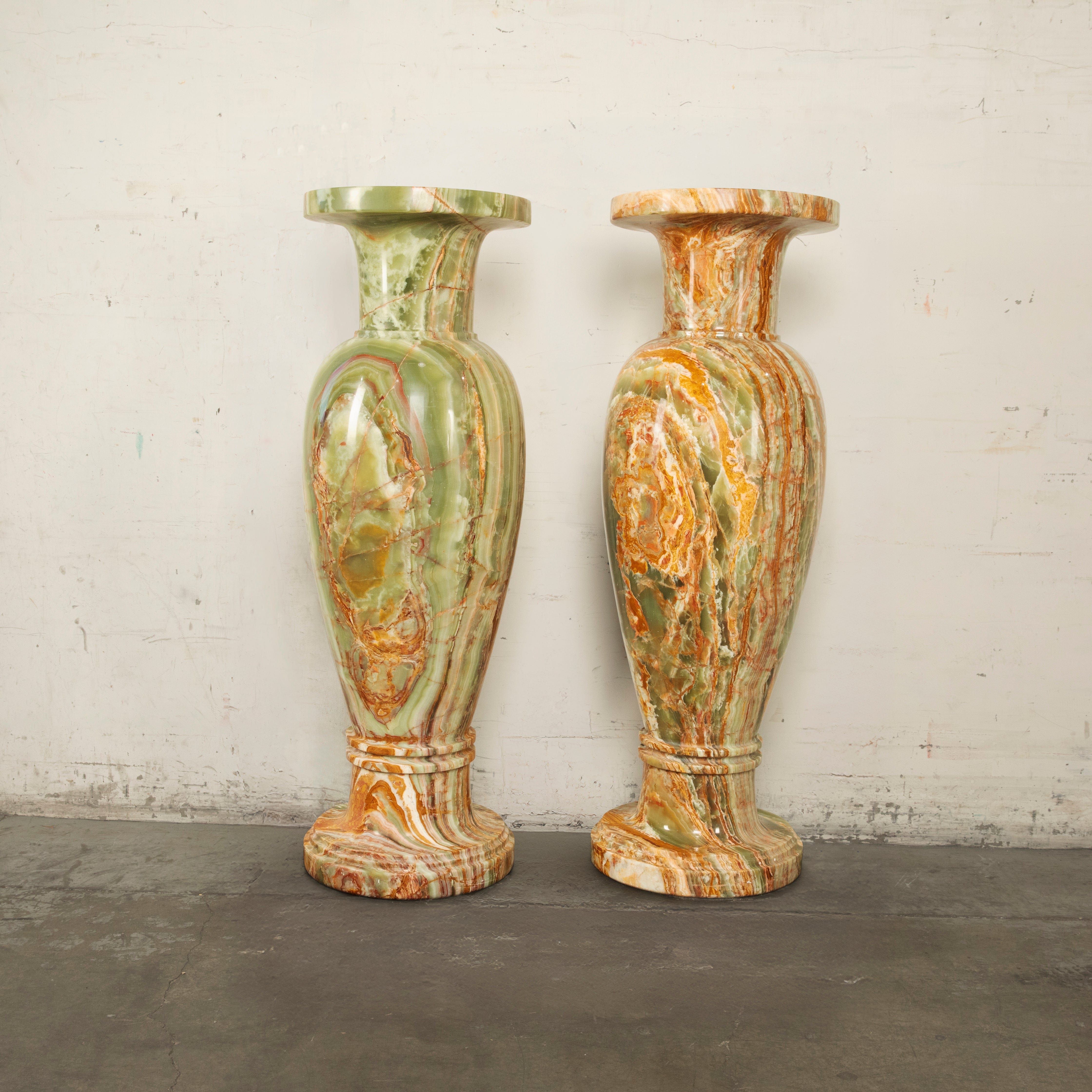 KALIFANO Pakistan Onyx Pakistan Green Onyx Vase - 60" PON-V60