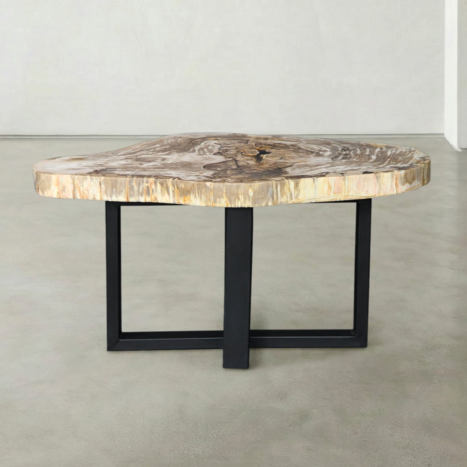 Kalifano Petrified Wood Natural Petrified Wood Round Slab Coffee Table from Indonesia - 35" / 111 lbs PWT4500.004