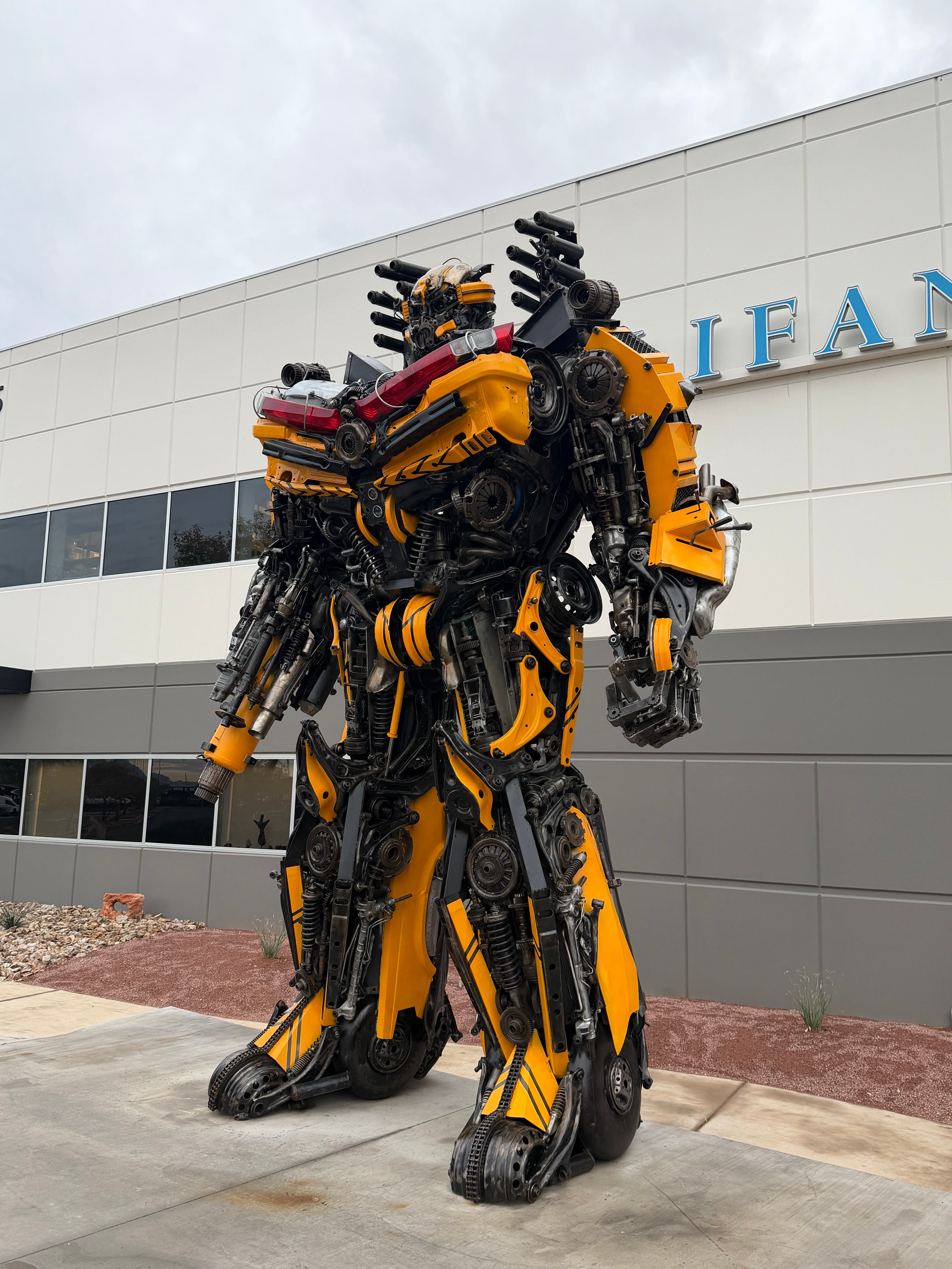 Kalifano Recycled Metal Art 14'8" Tall Bumblebee Inspired Recycled Metal Art Sculpture (177 in / 450cm) RMS-BB450-S01